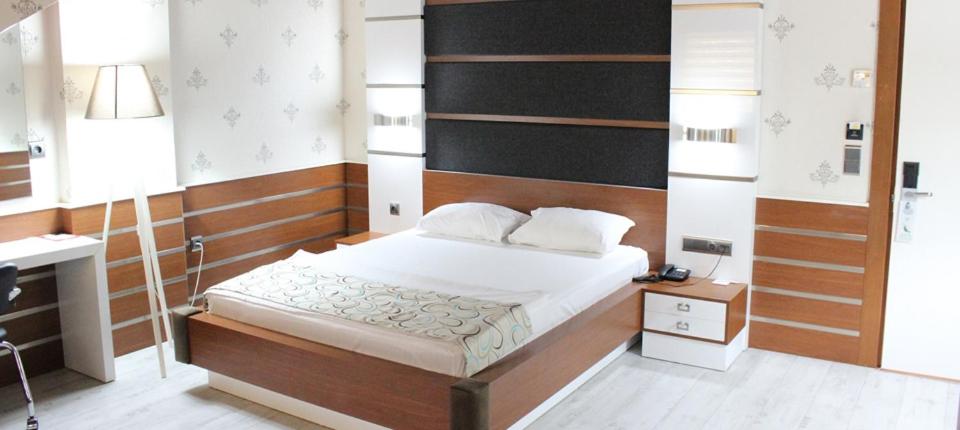 Double Room - Photo 2