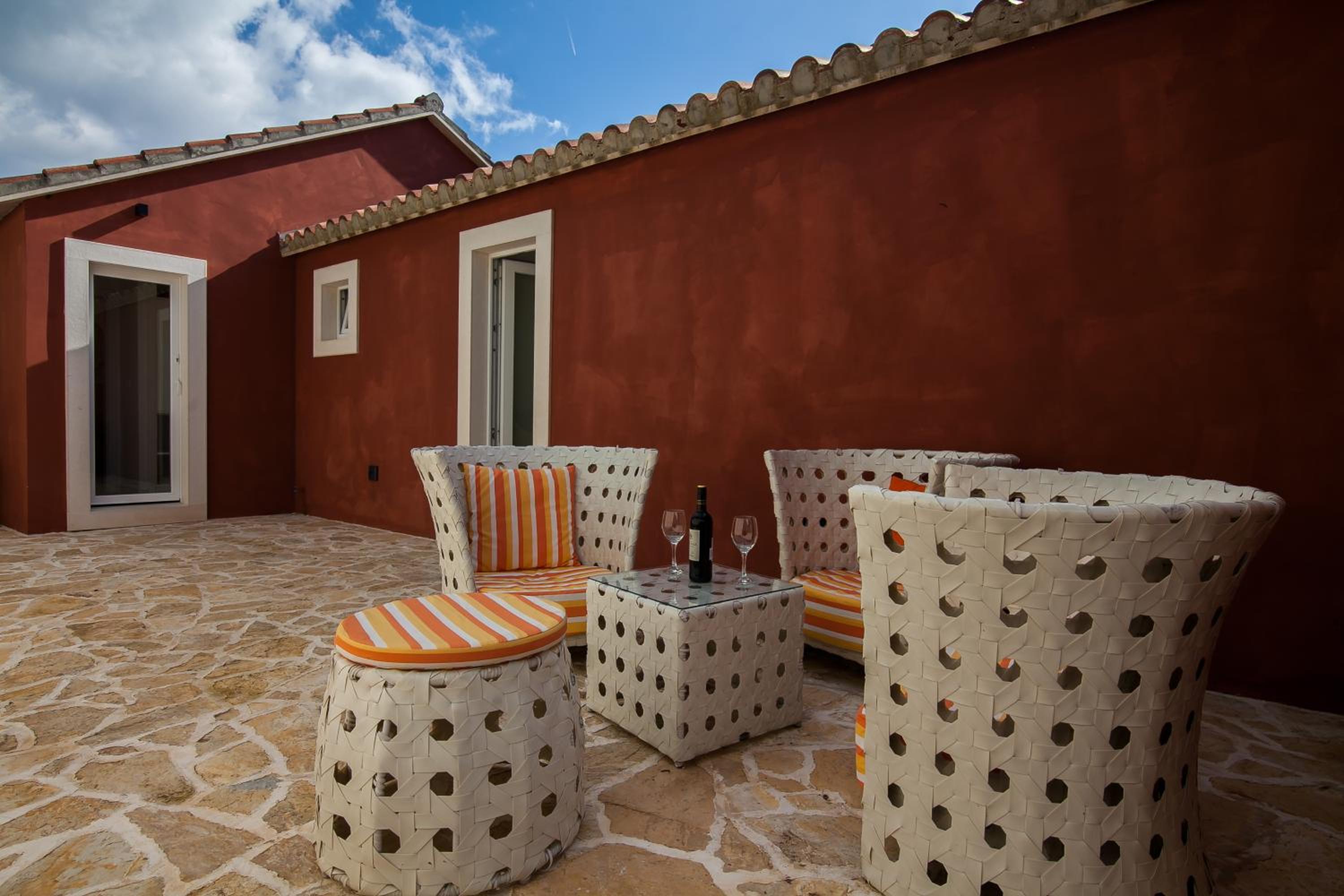 Three-Bedroom Villa photo 2