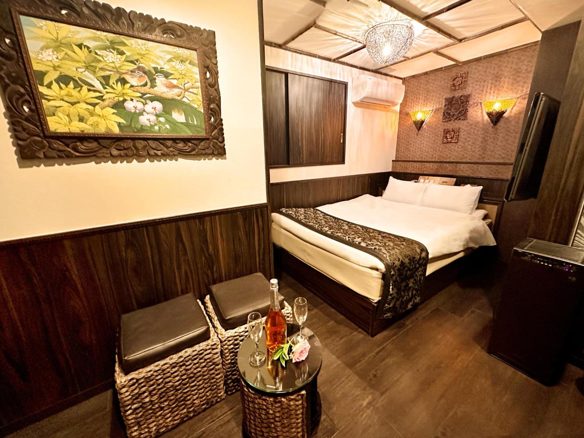 Double Room - Photo 3