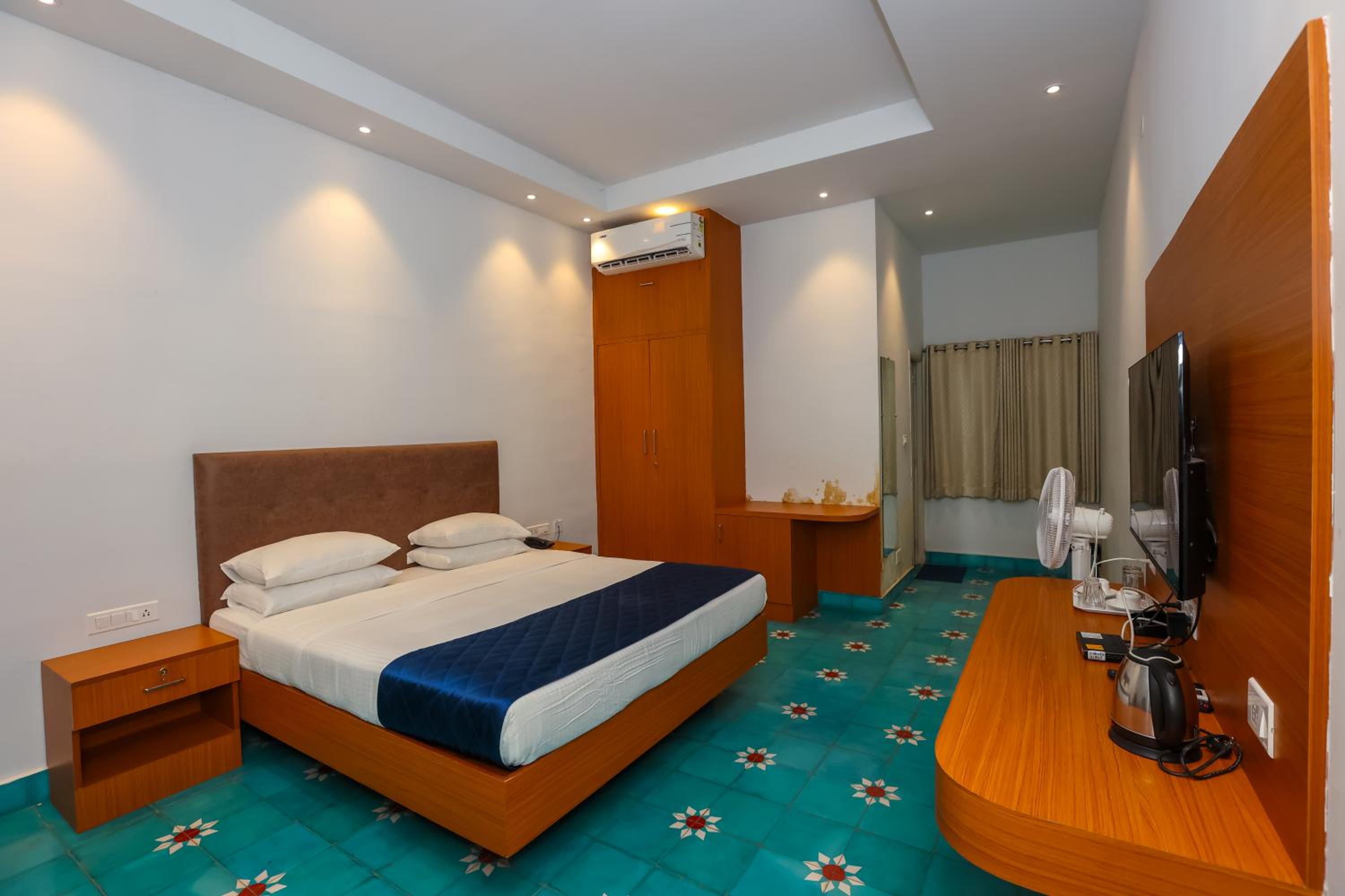 Superior Triple Room