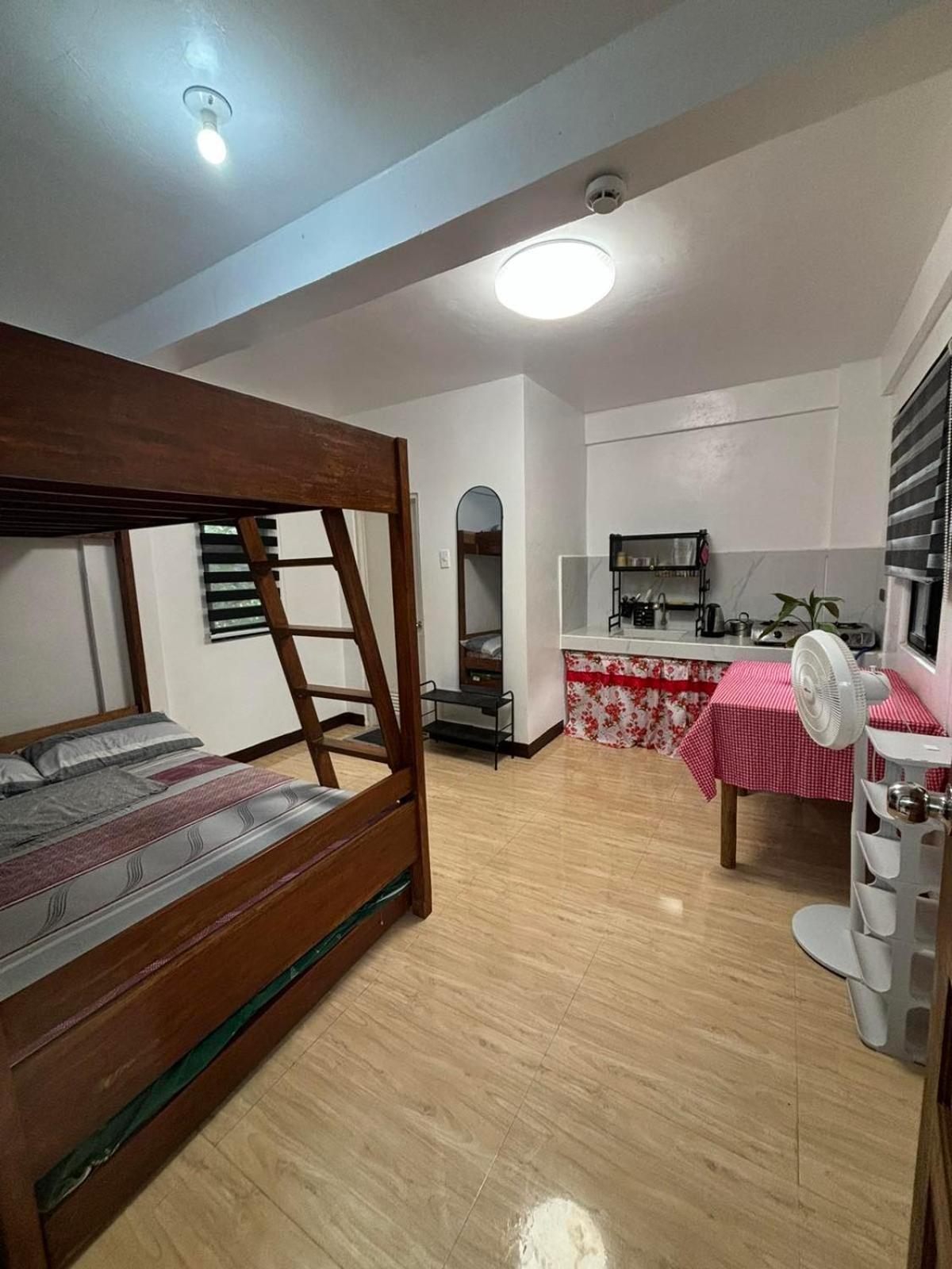 One-Bedroom House - Photo 1