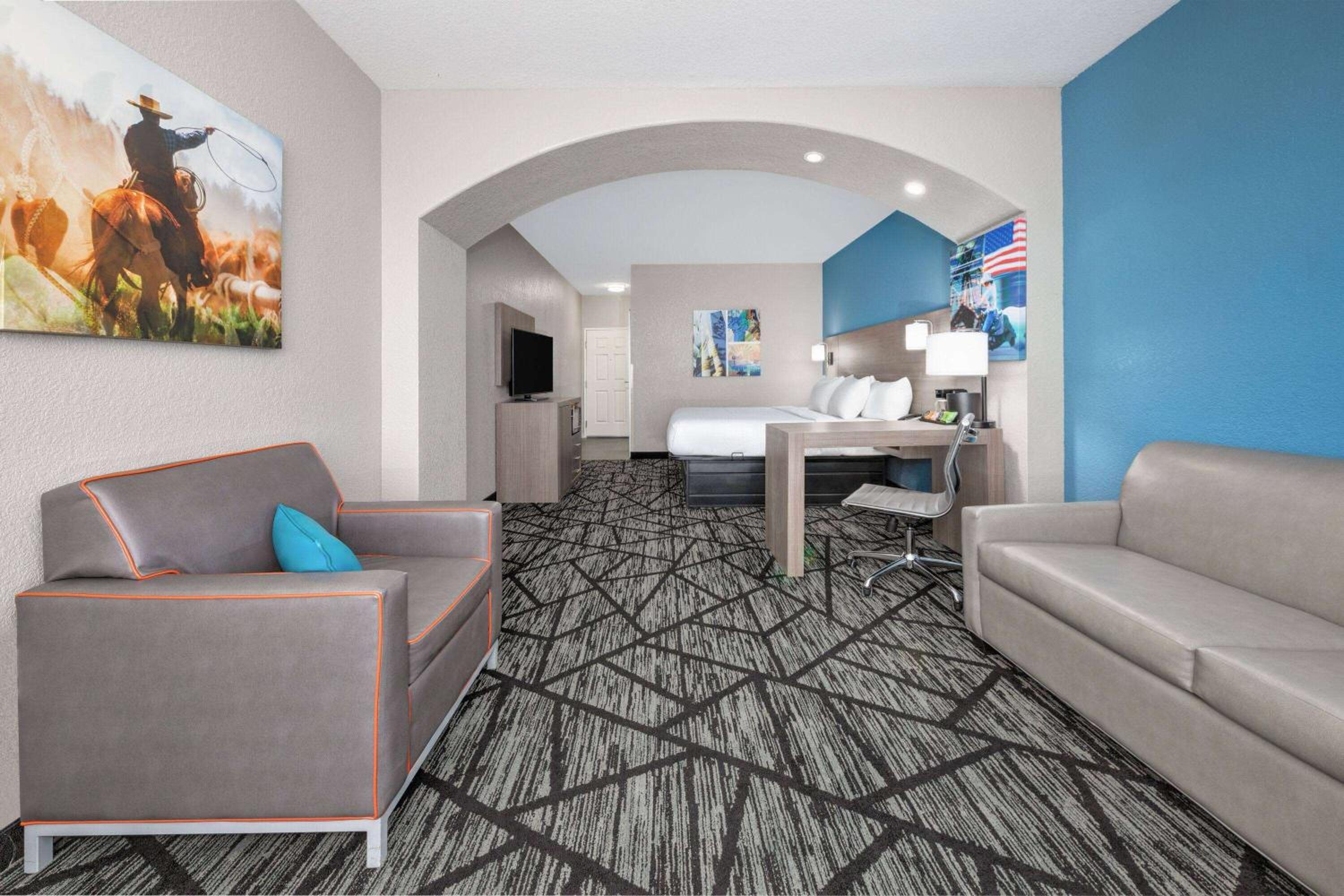 Superior King Room - Photo 1
