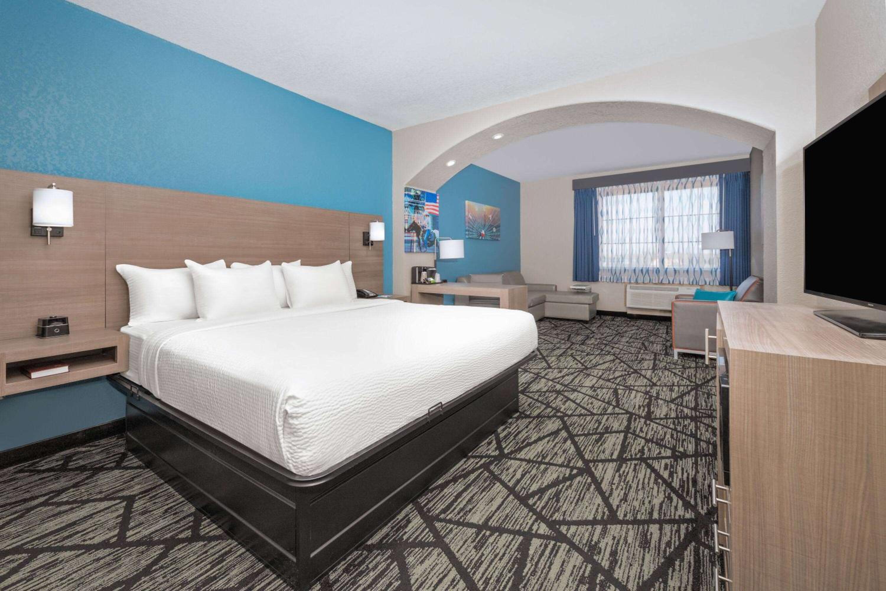 Superior King Room - Photo 4