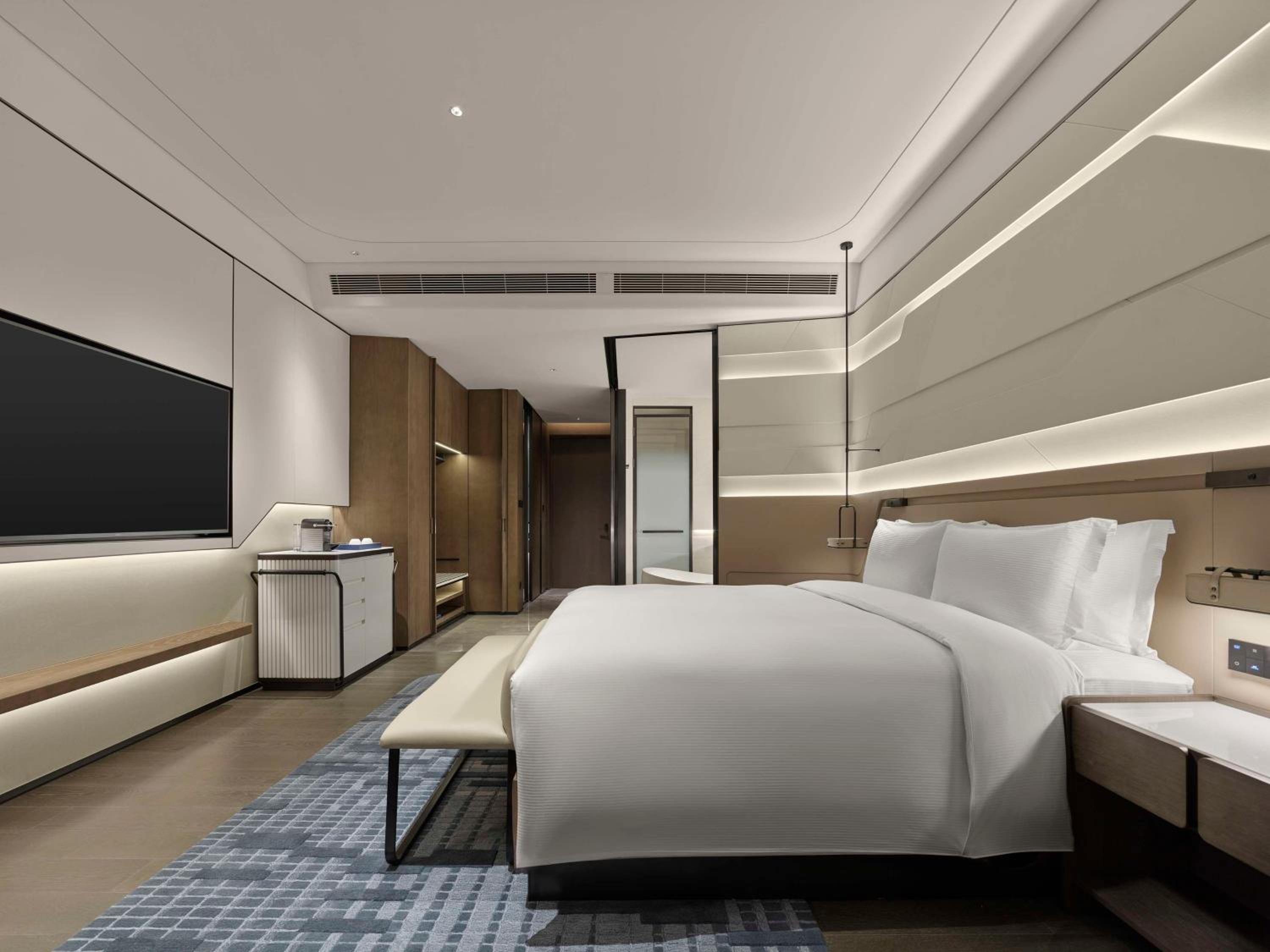 Executive King Room