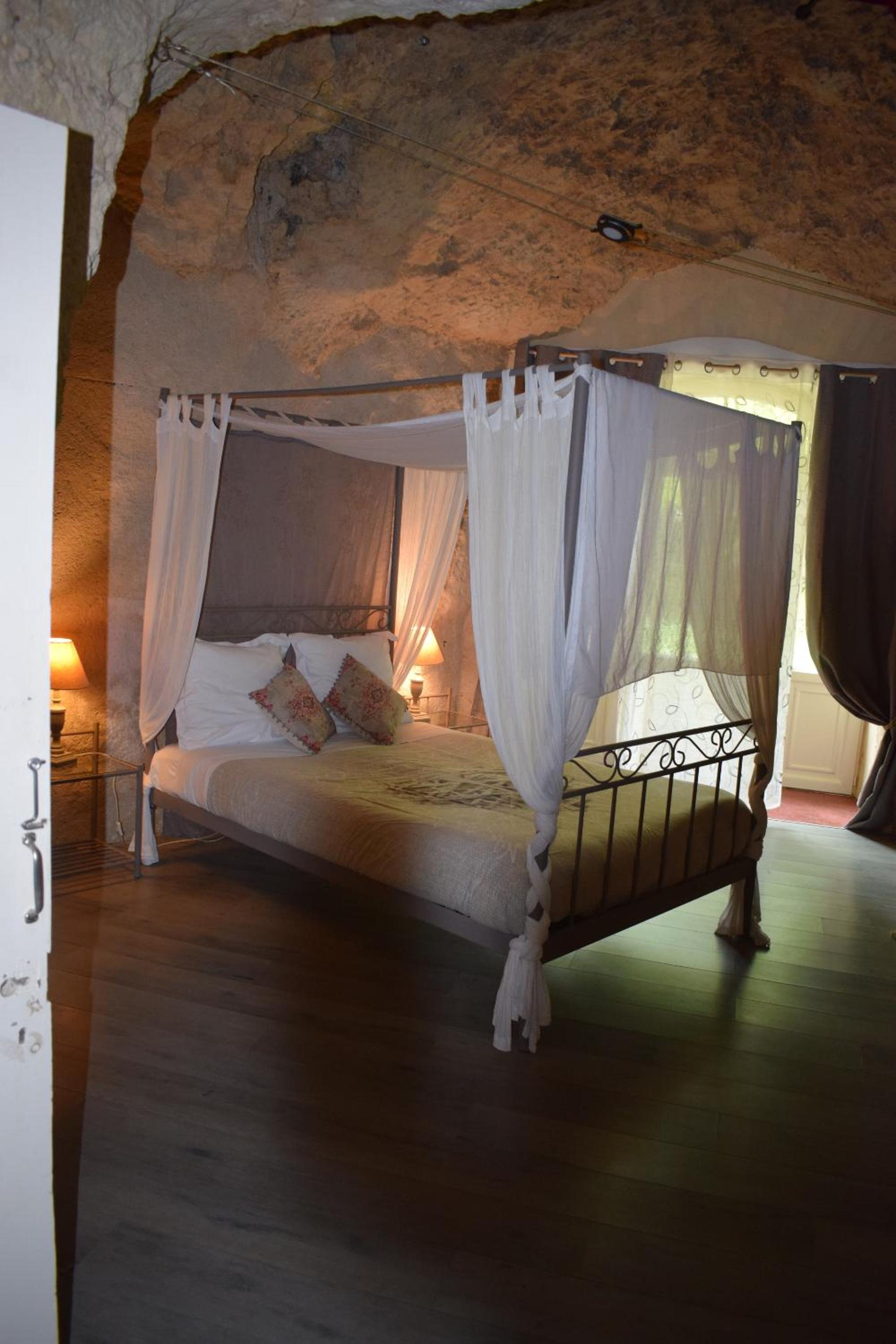 Suite with Garden View photo 3
