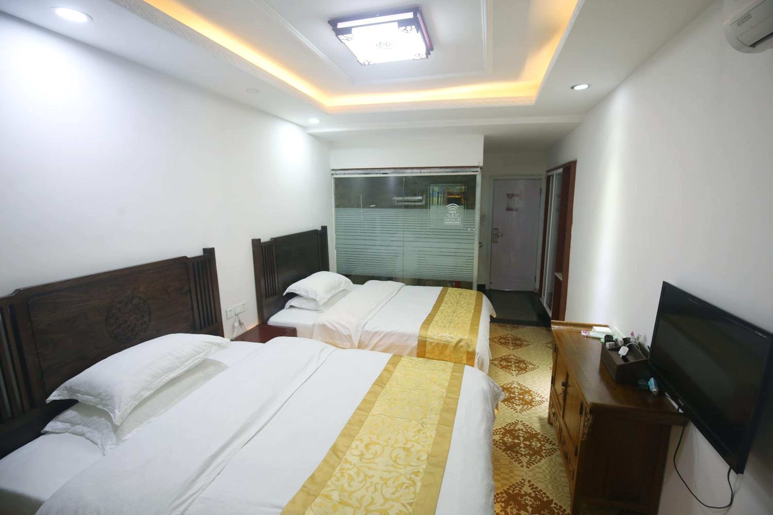 Two-Bedroom Suite photo 3