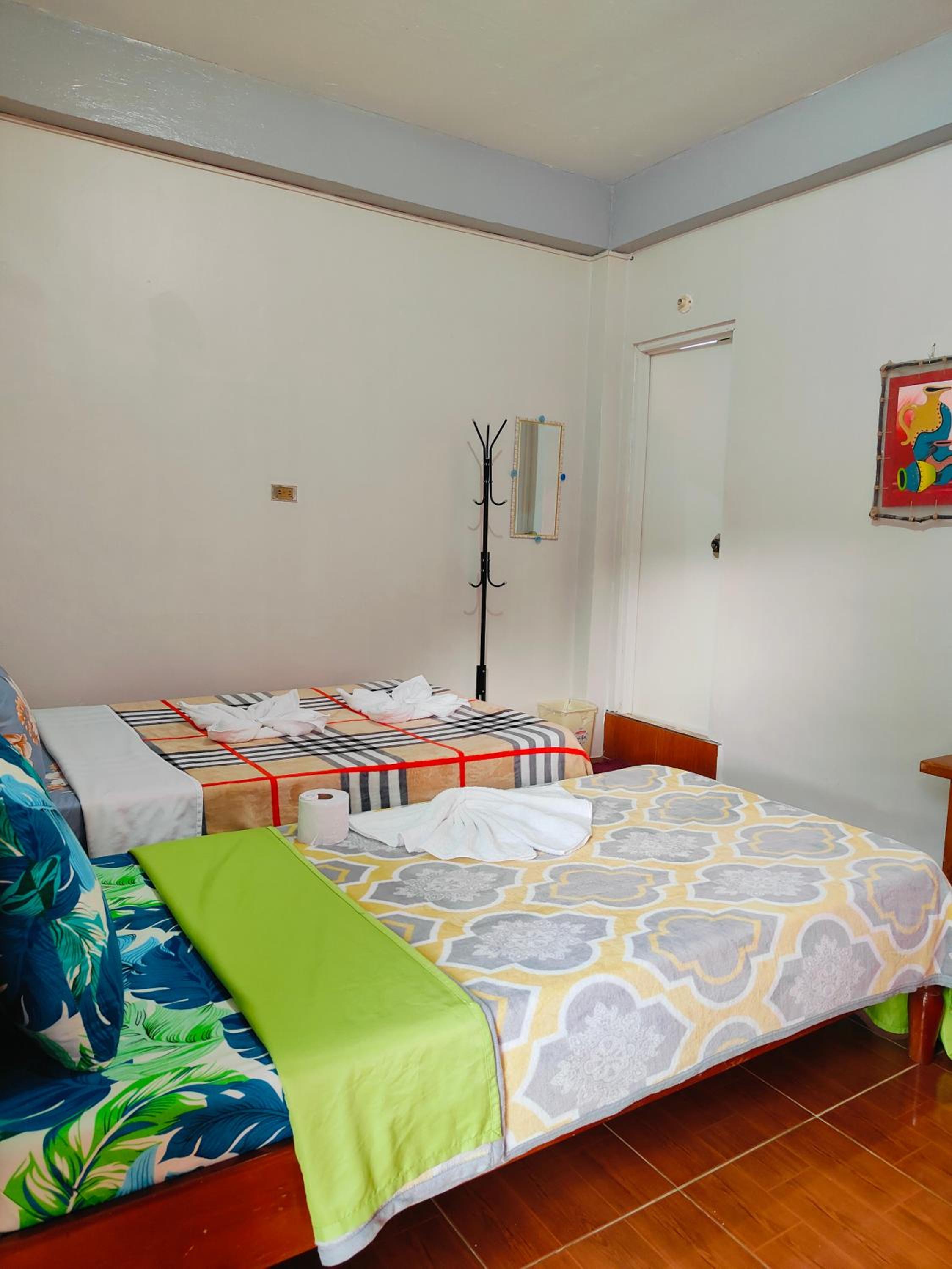 Standard Twin Room with Mountain View - Photo 4