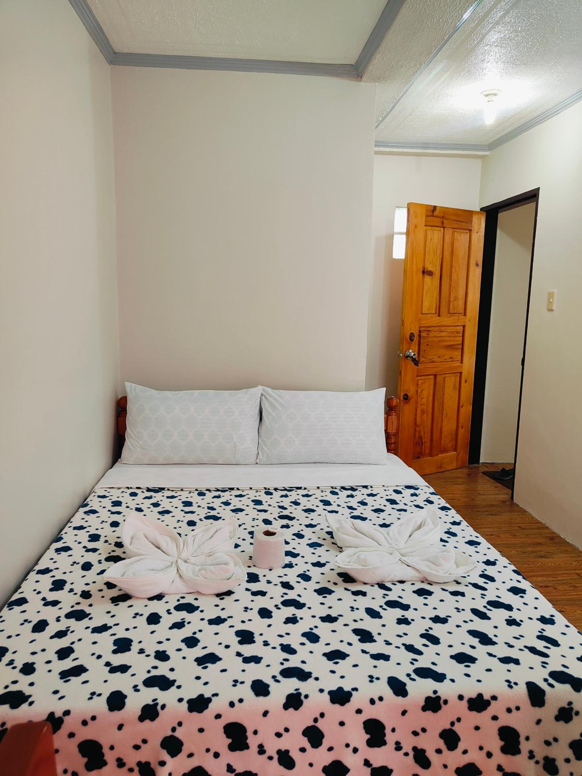Double Room - Photo 4