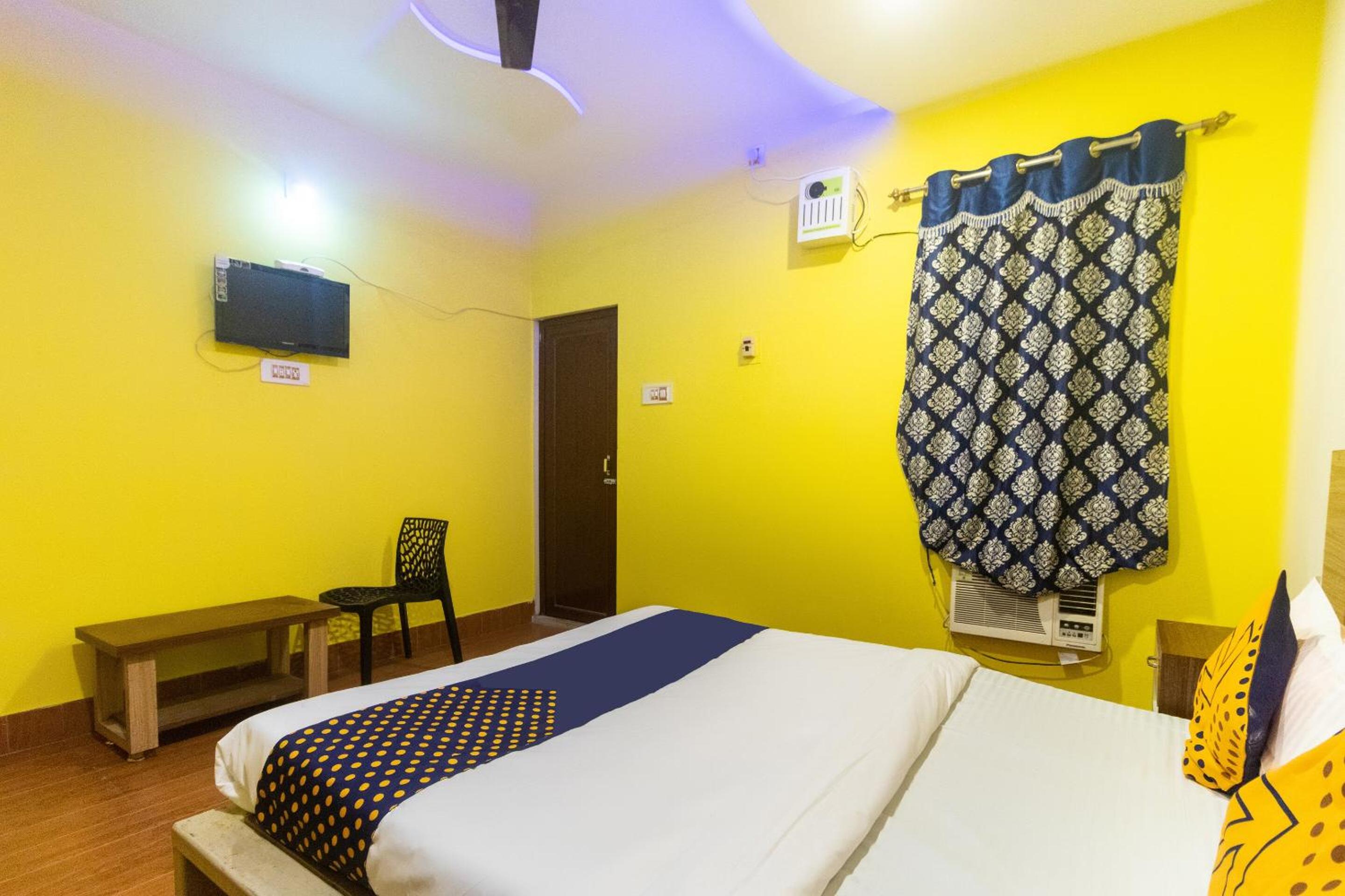 Triple Room With Bathroom photo 2