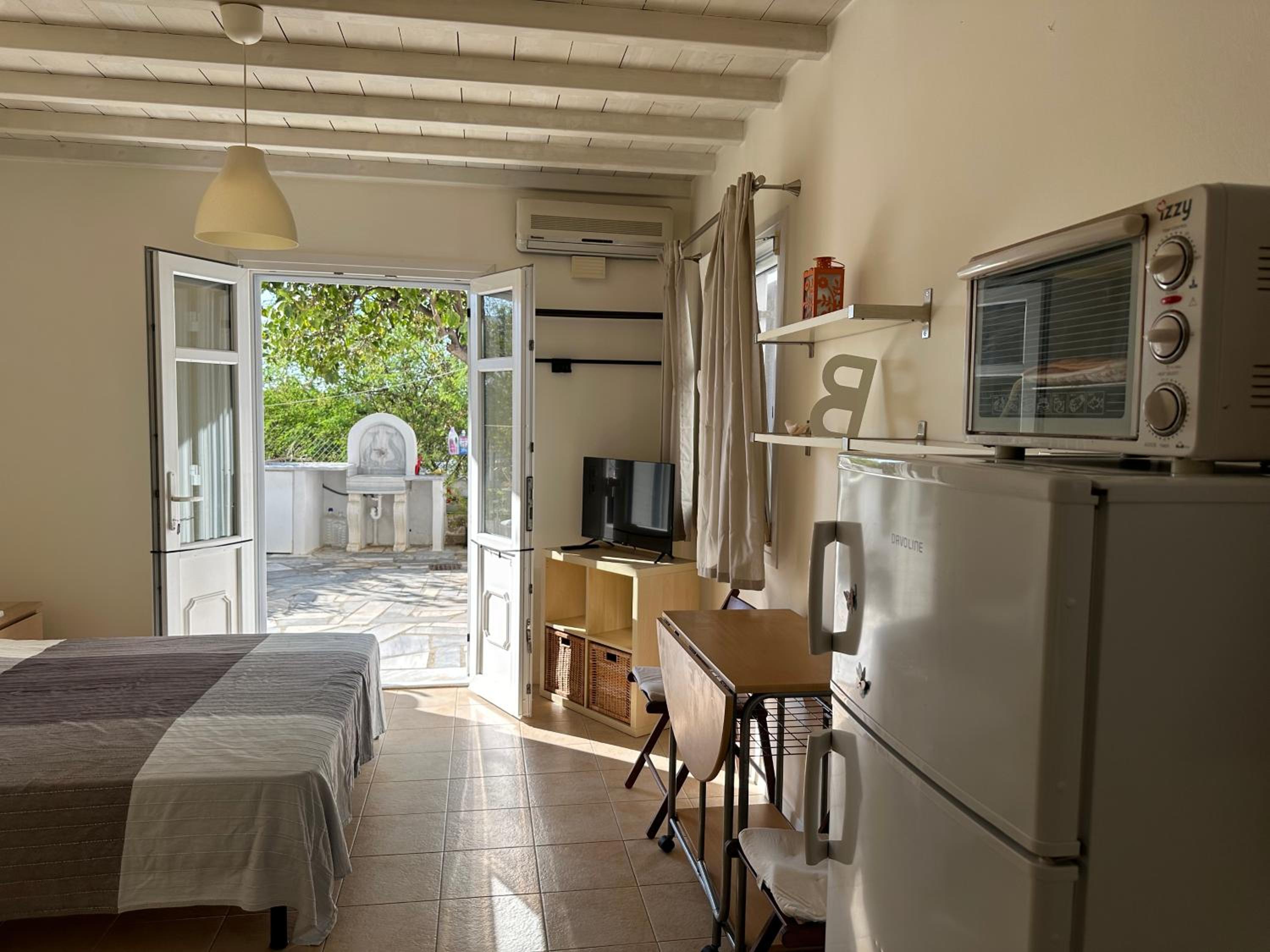 Studio With Garden View