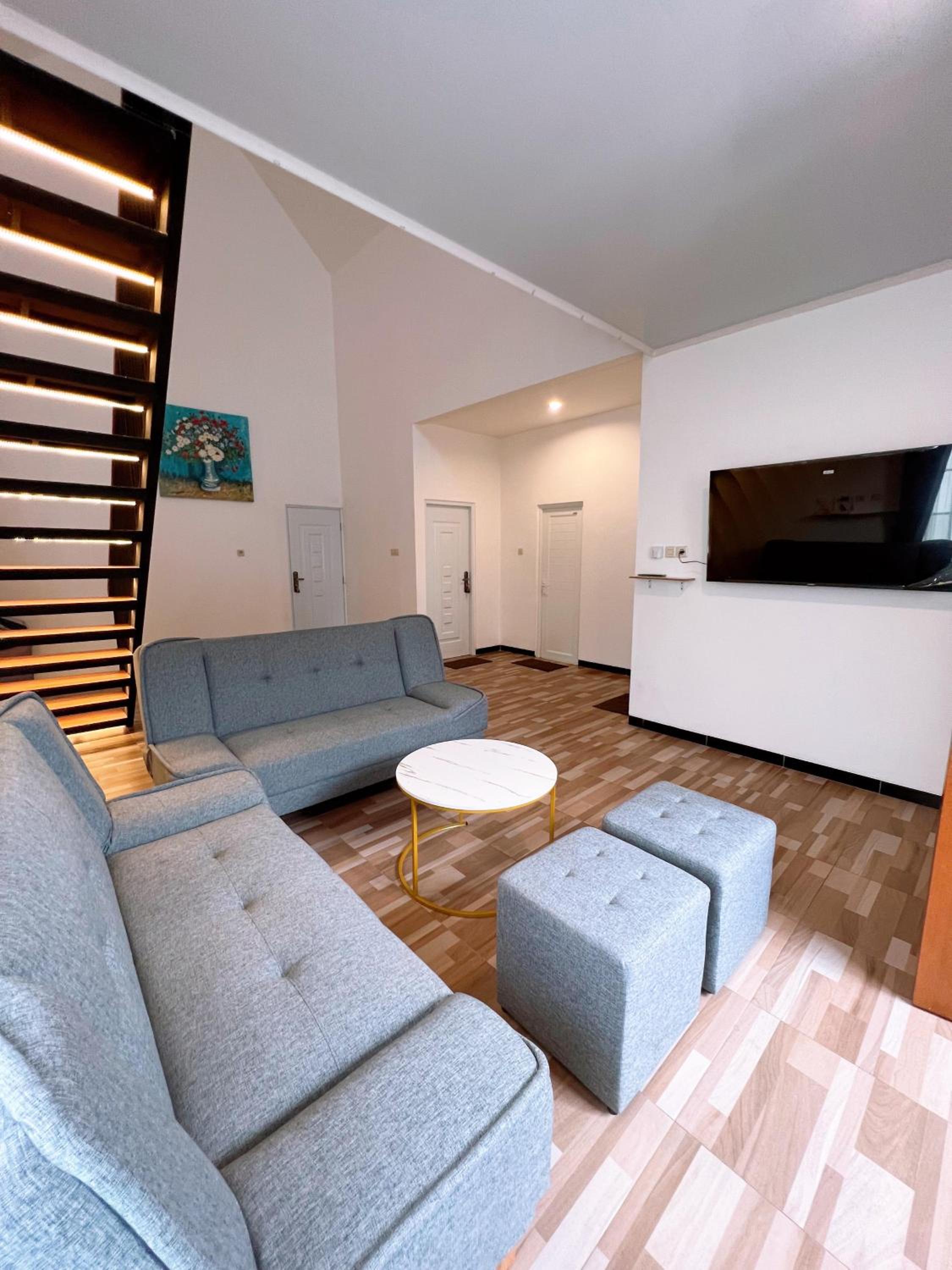 Villa photo 1