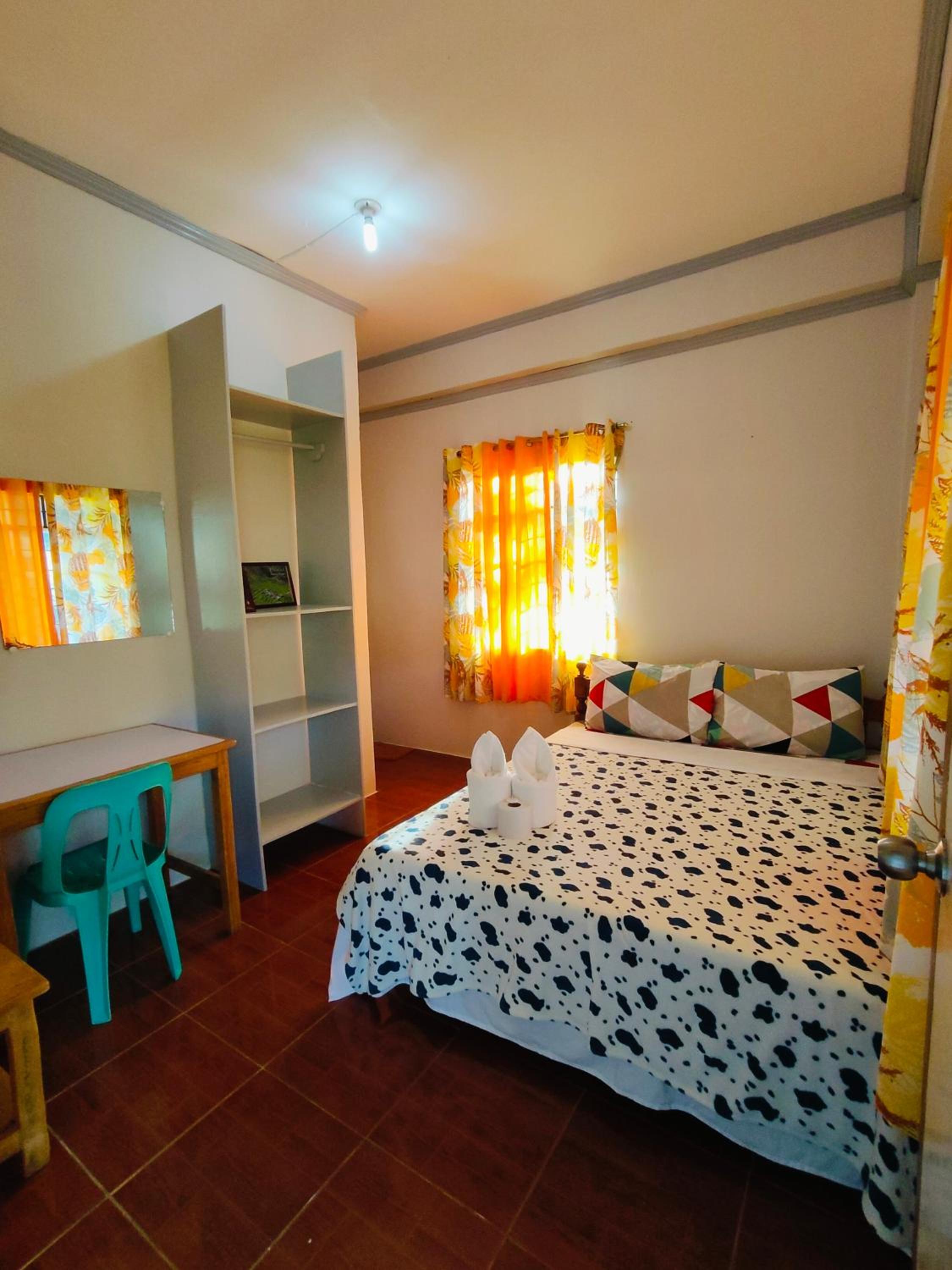 Double Room with Mountain View - Photo 8
