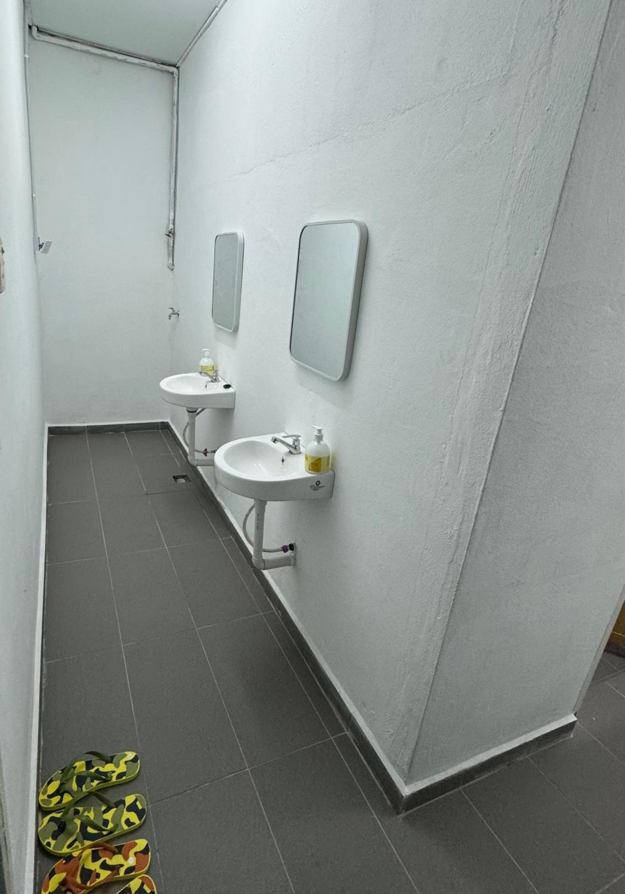 Four-Bedroom House photo 2