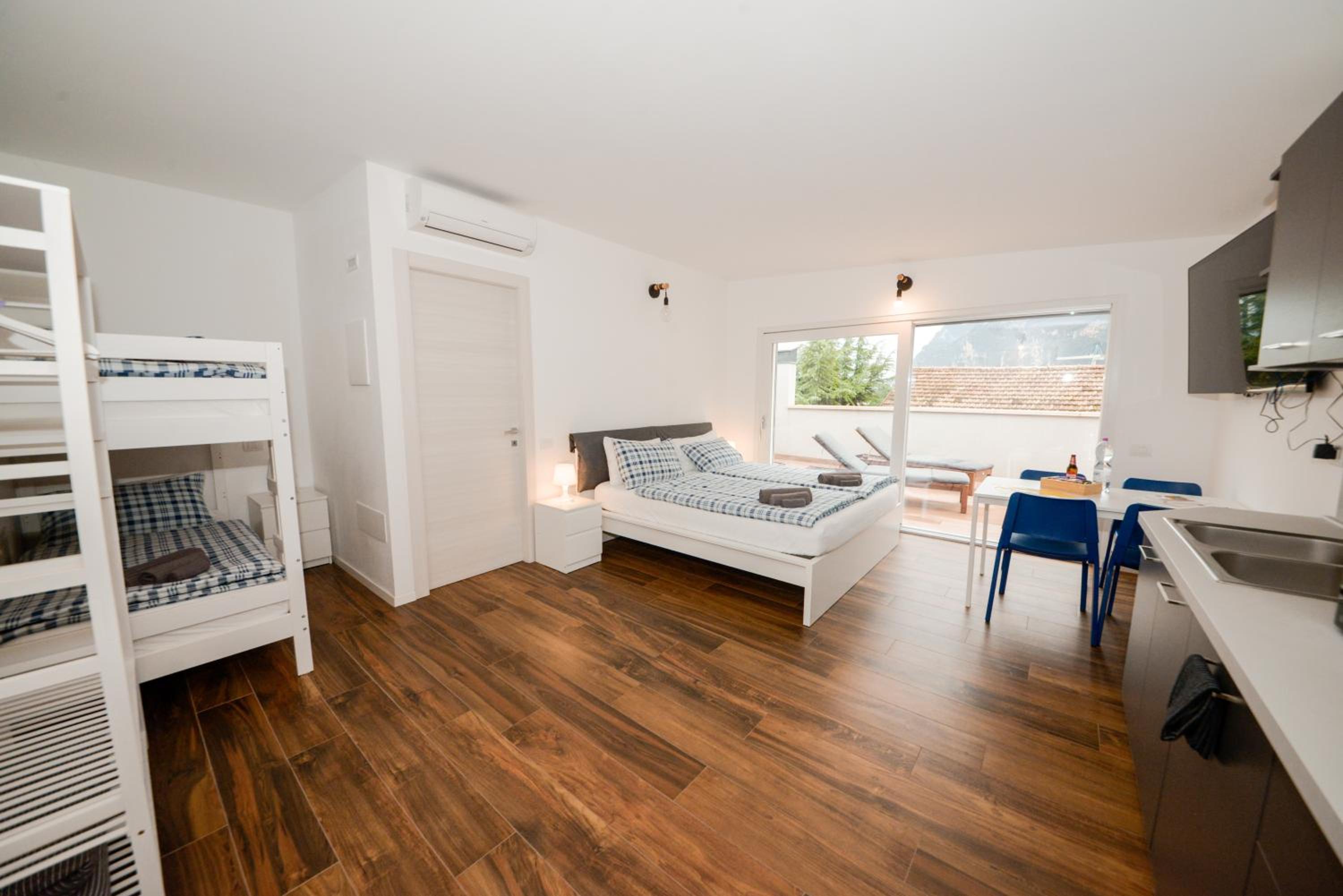 Studio Apartment