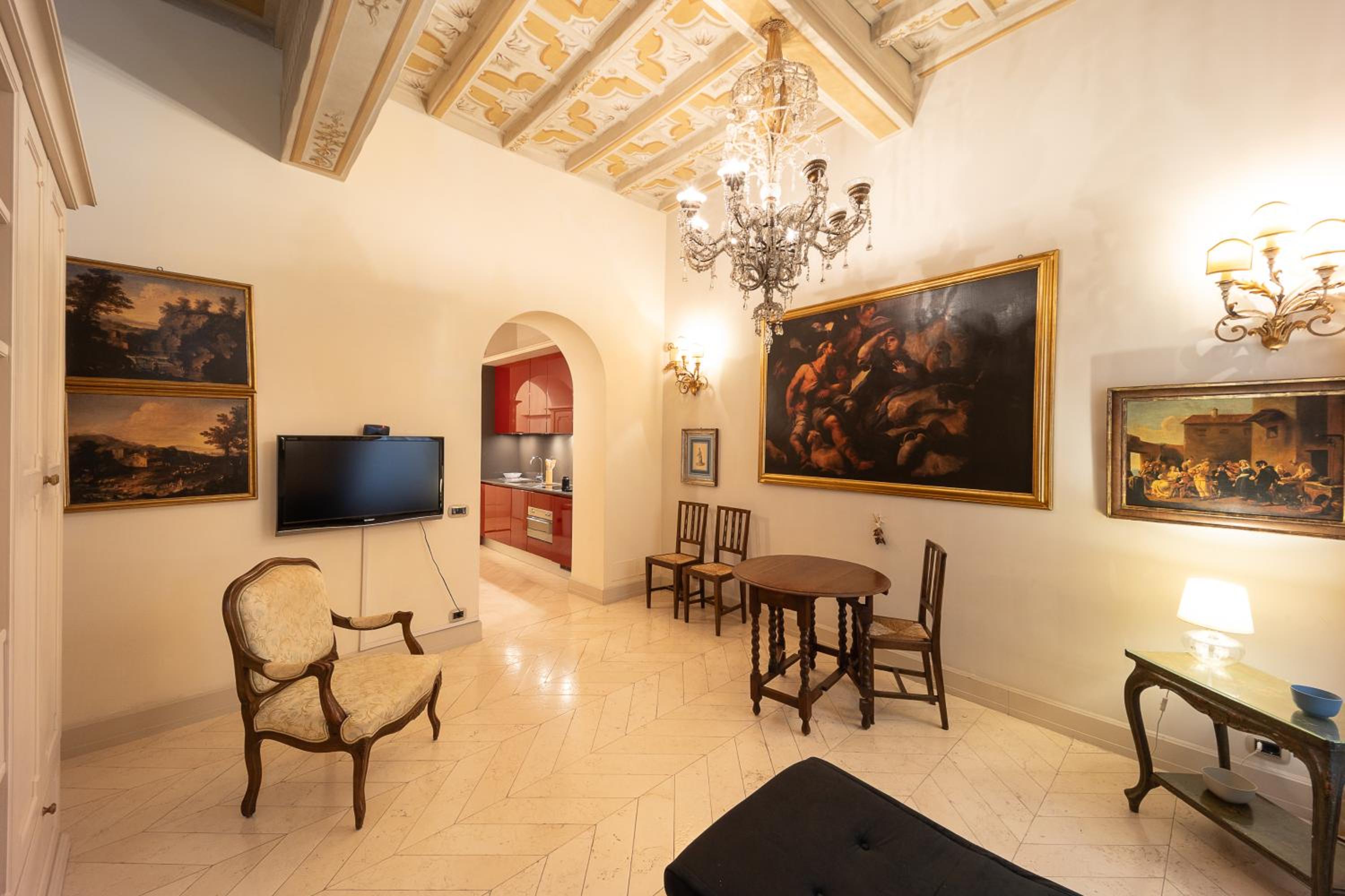 Deluxe One-Bedroom Apartment