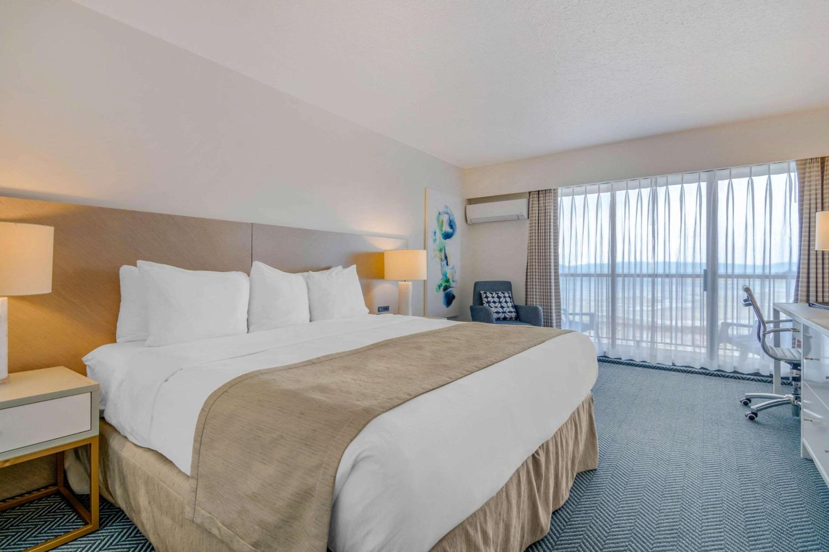 Executive King Room - Non-Smoking photo 1