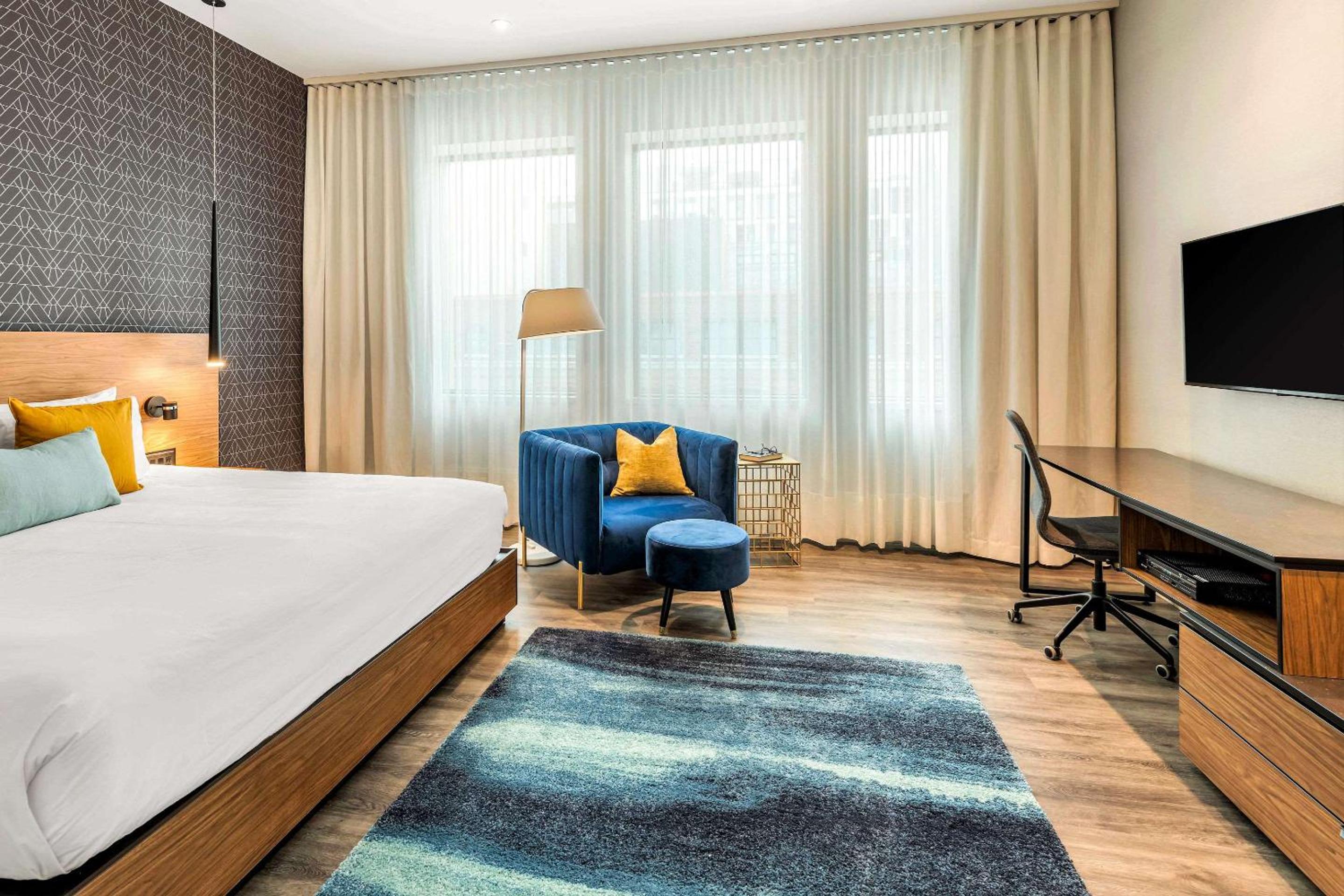 Superior King Room - Photo 1