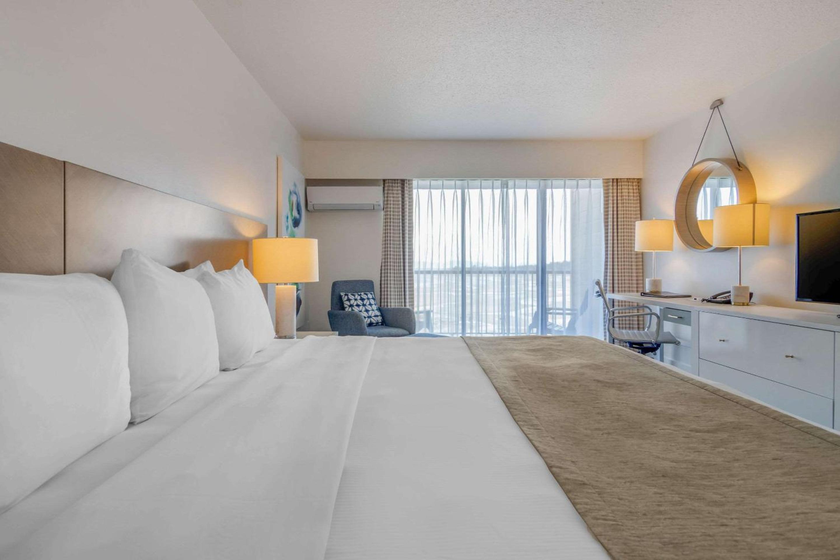 Executive King Room - Non-Smoking photo 3