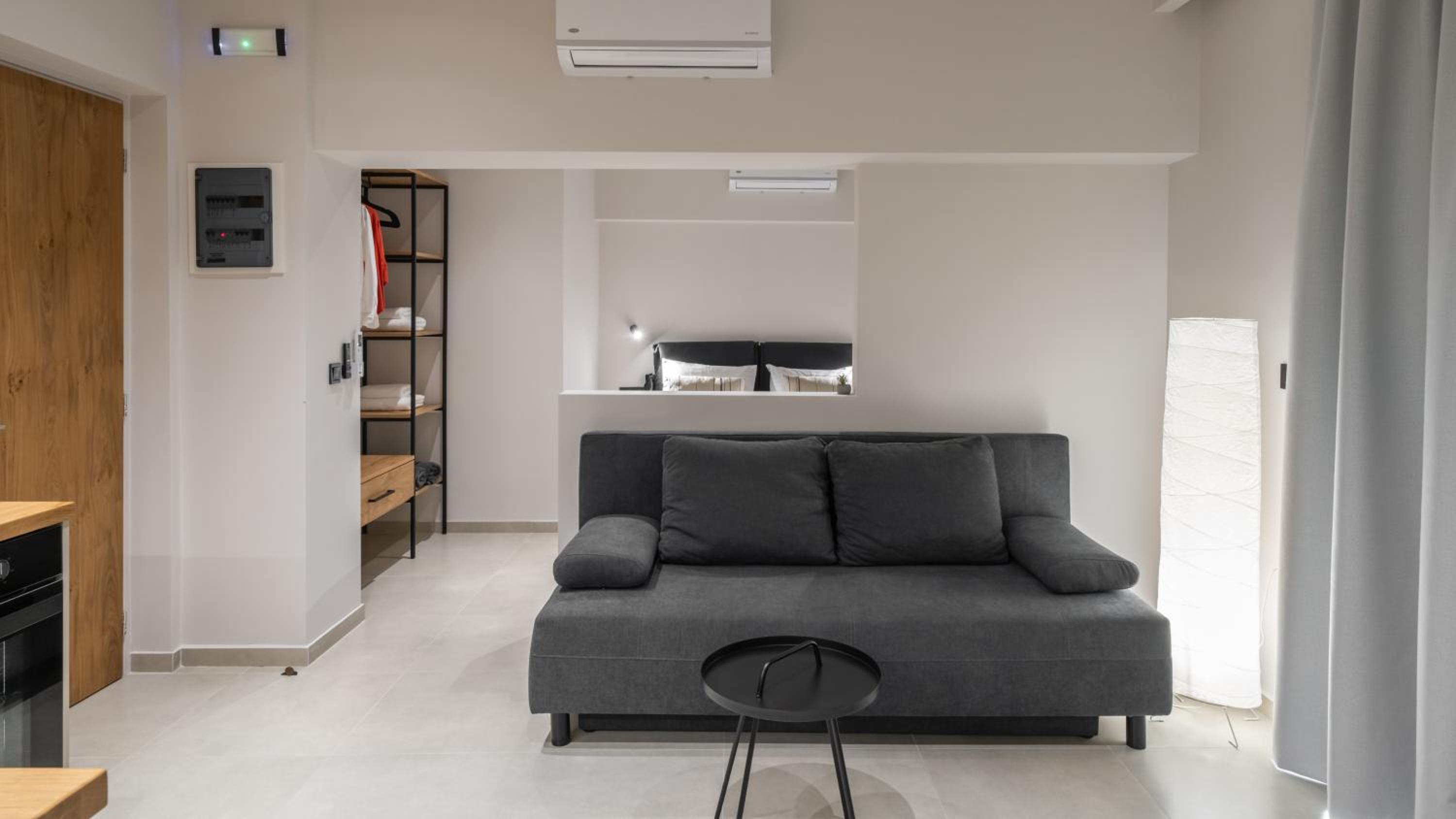 Superior One-Bedroom Apartment