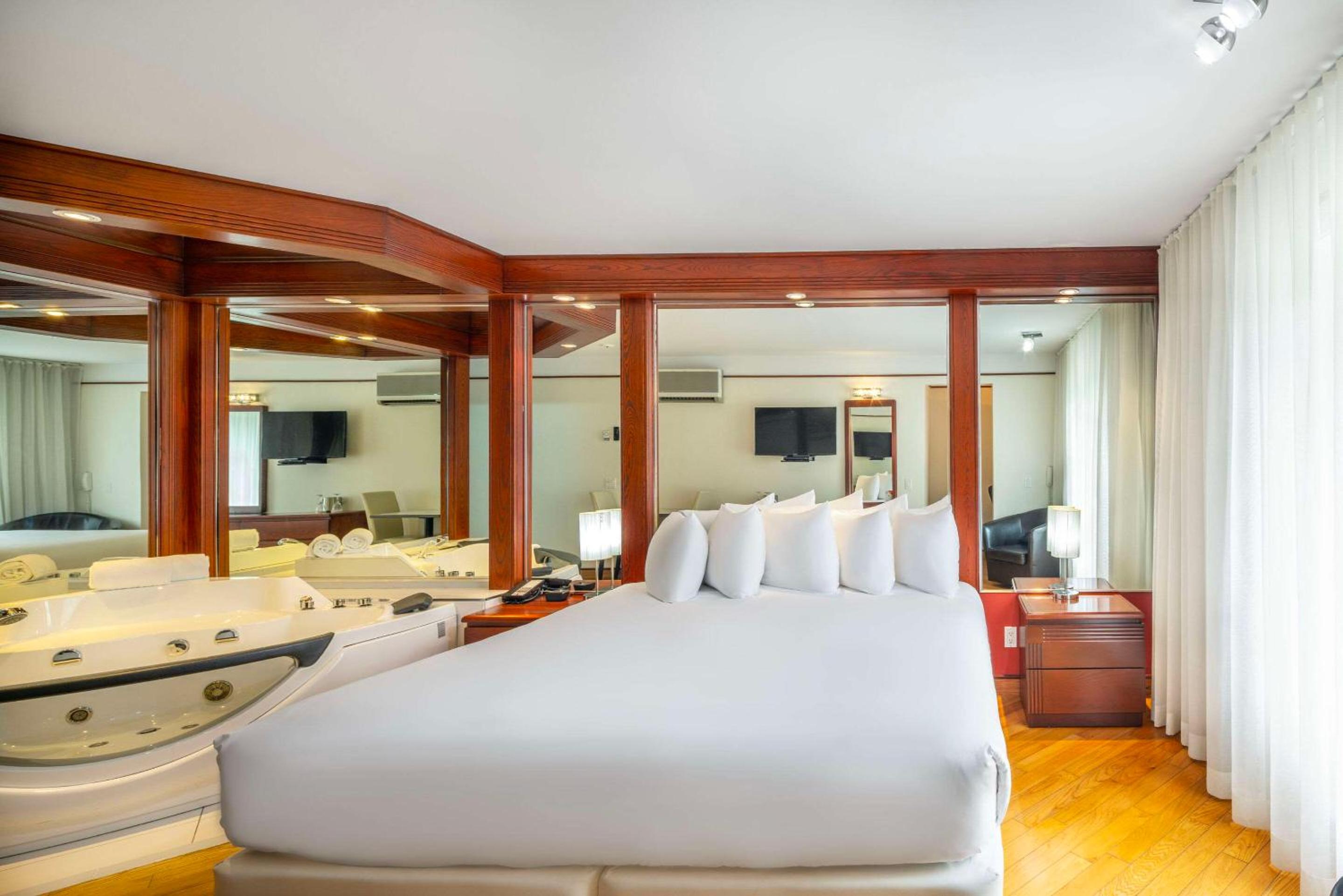 Superior King room with Whirlpool