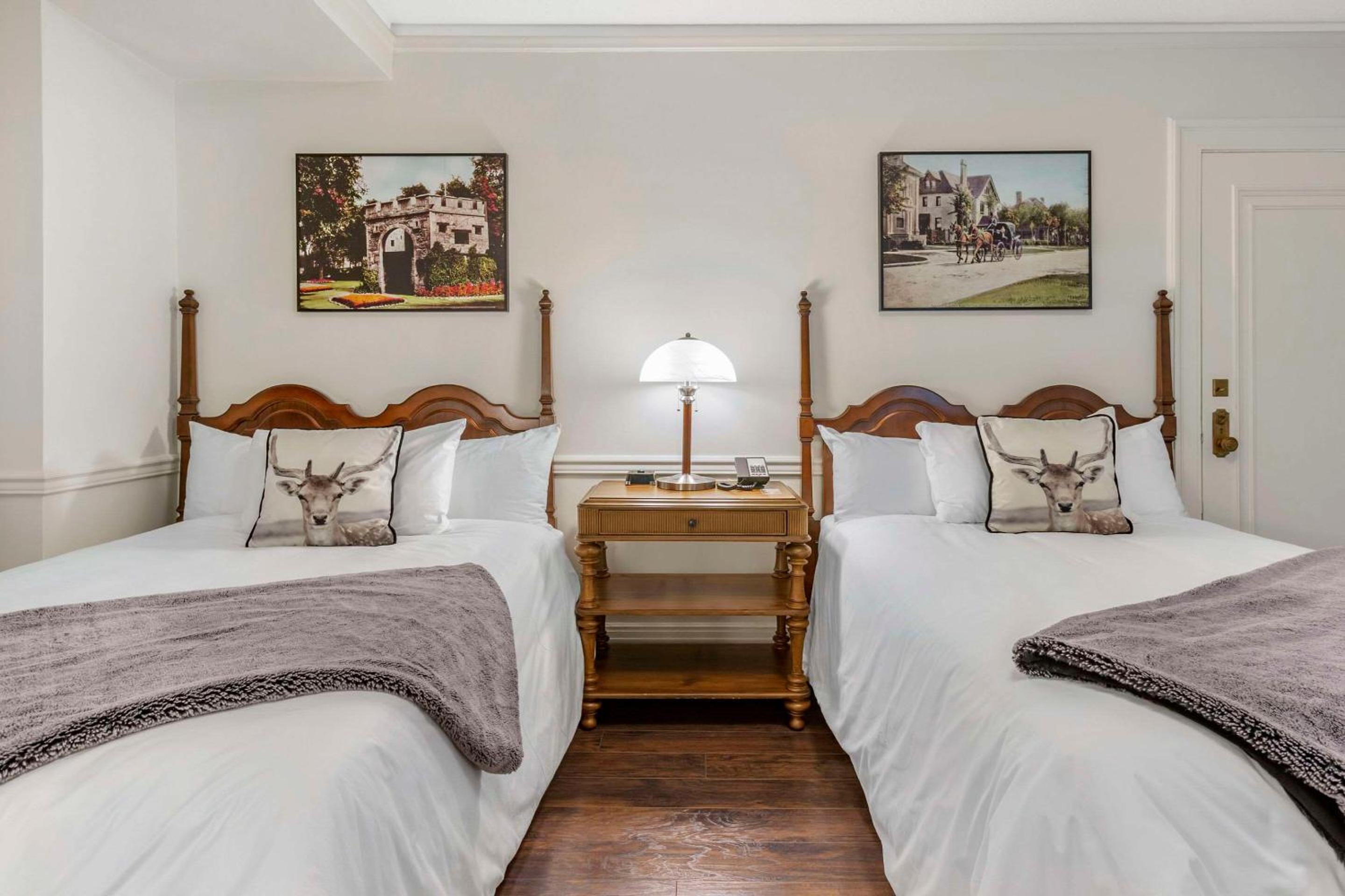 Double Room with Two Double Beds - Non-Smoking - Photo 3