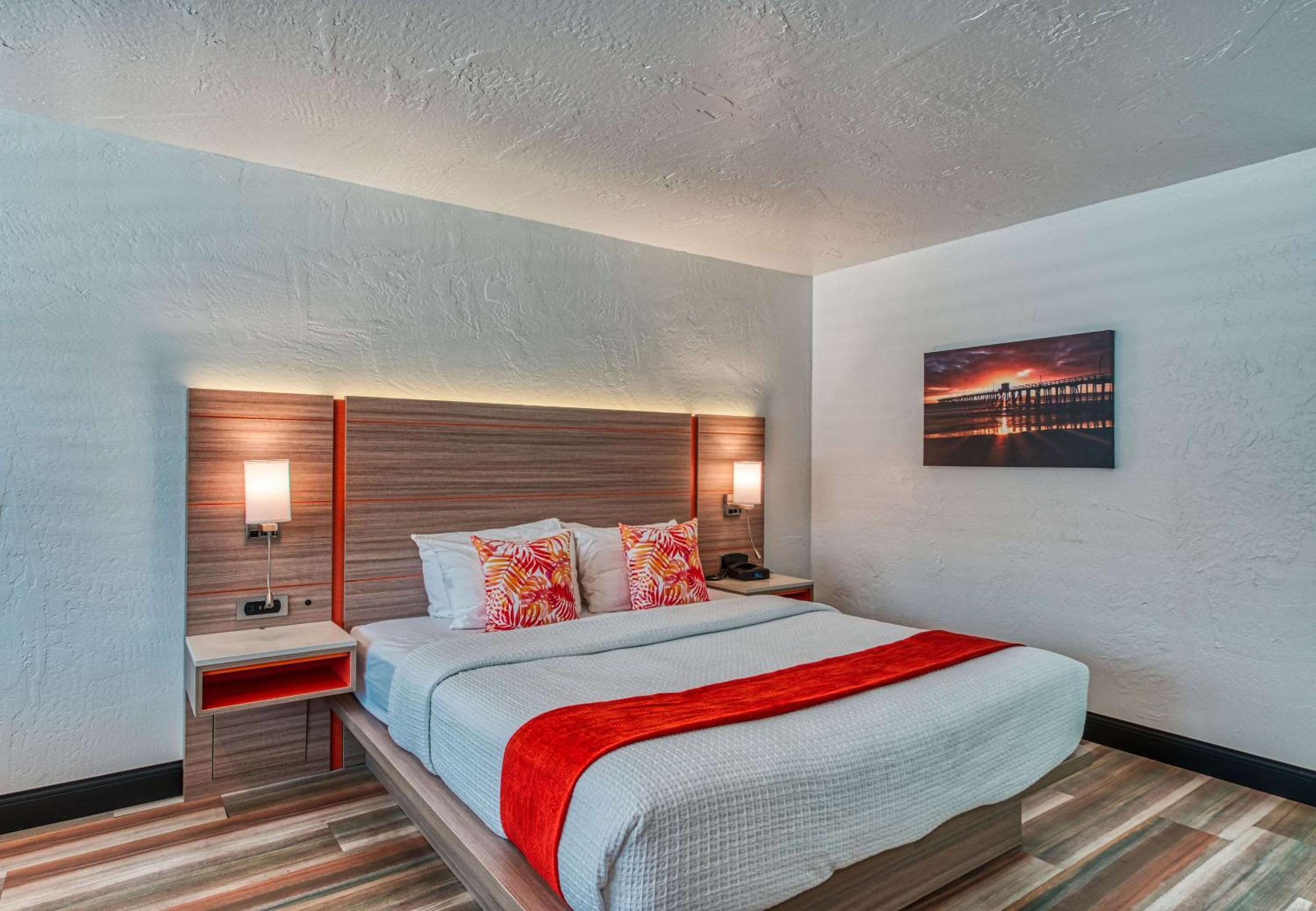 Standard King Room - Non Smoking - Photo 1