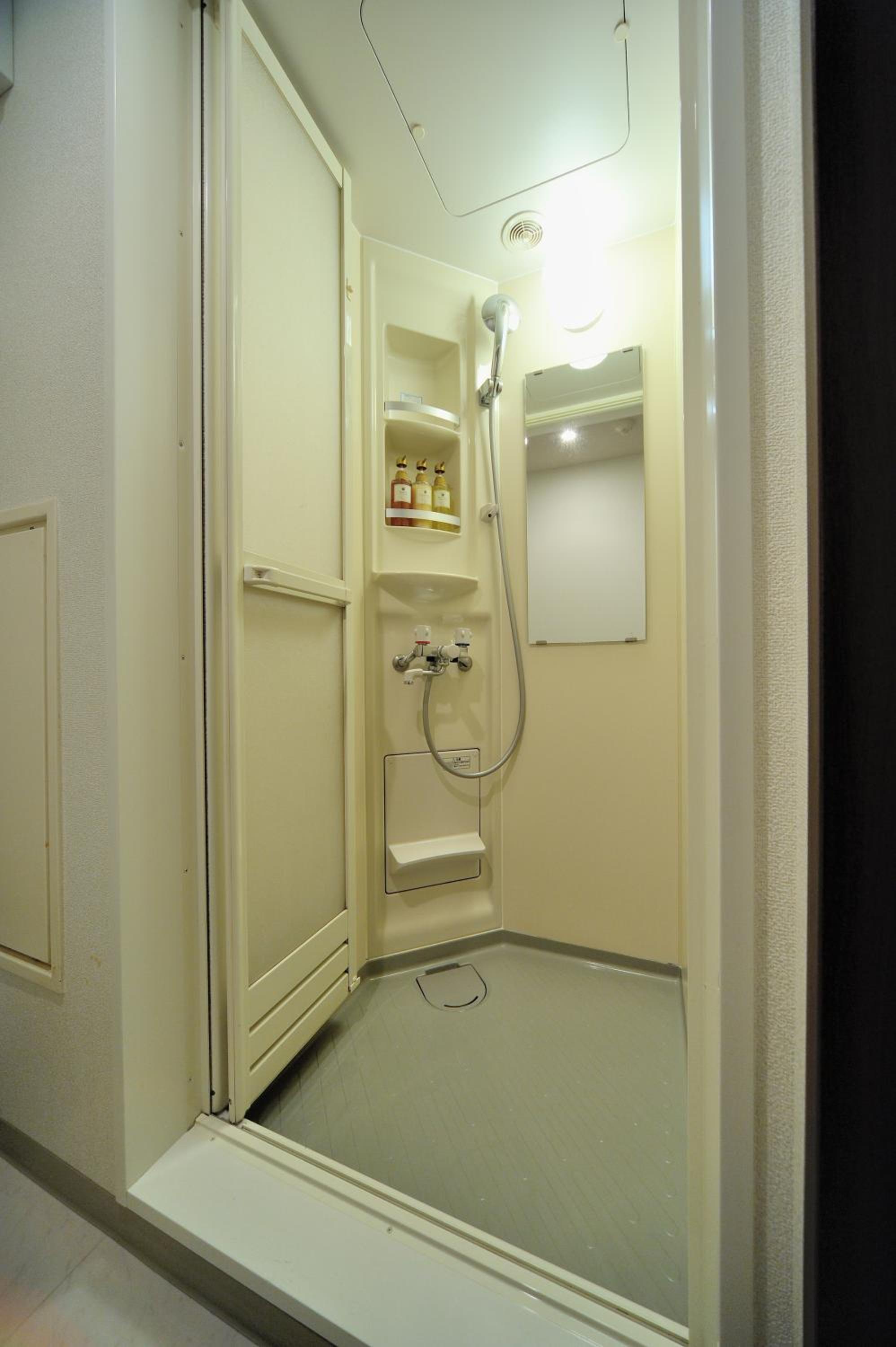 Standard Double Room with Small Double Bed - Non-Smoking - Photo 5