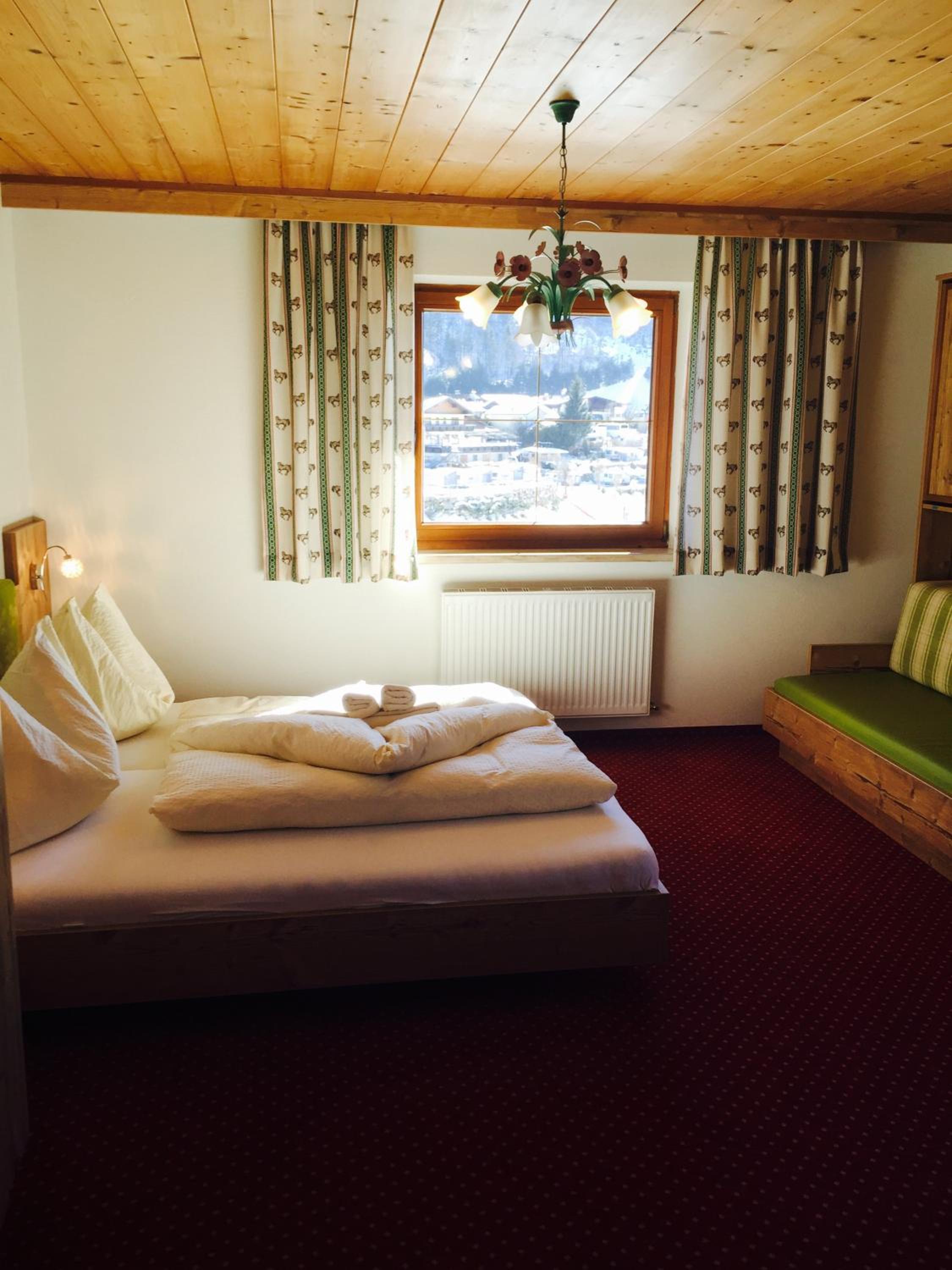 Double Room with Balcony photo 2