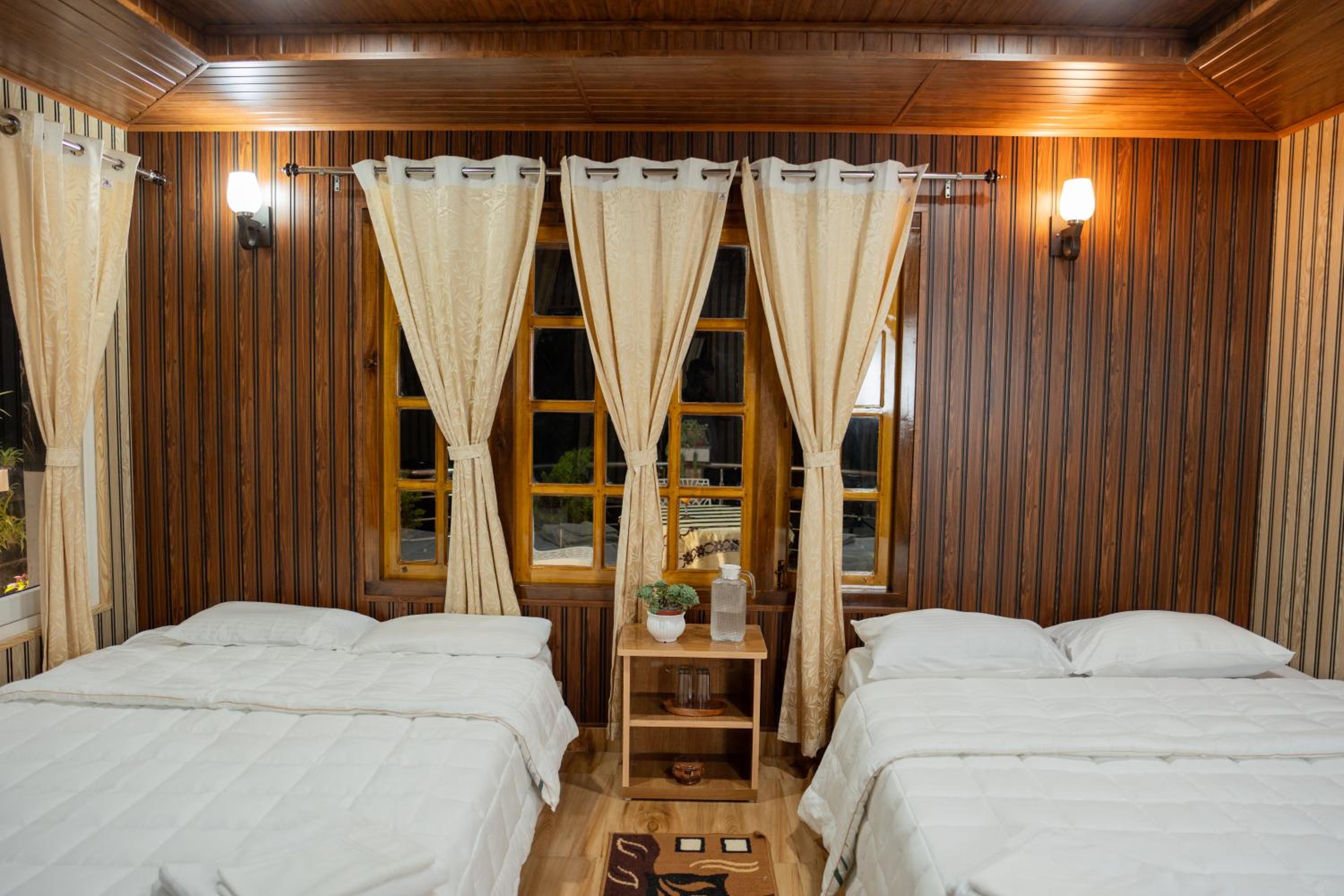 Double or Twin Room photo 3