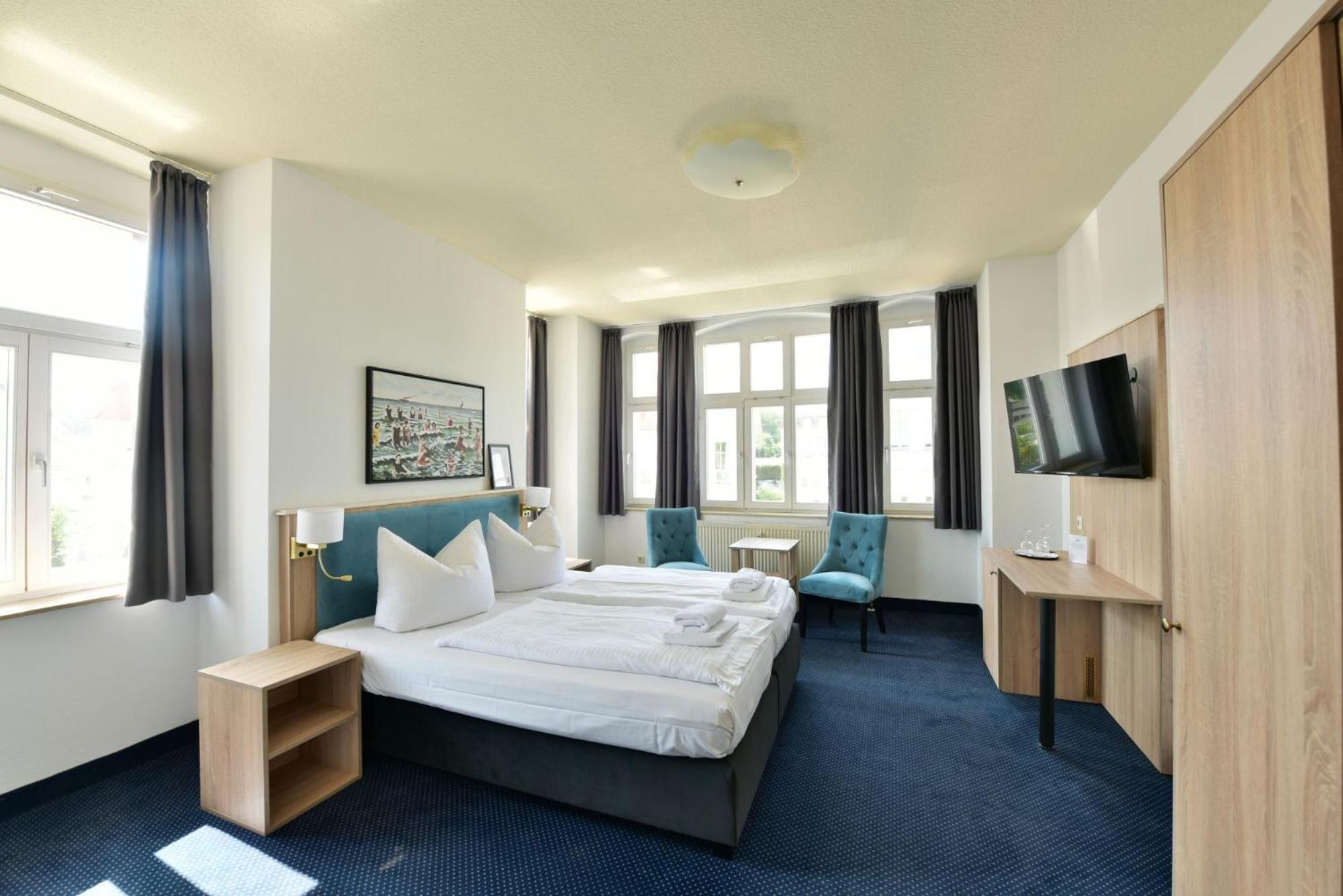 Large Double Room
