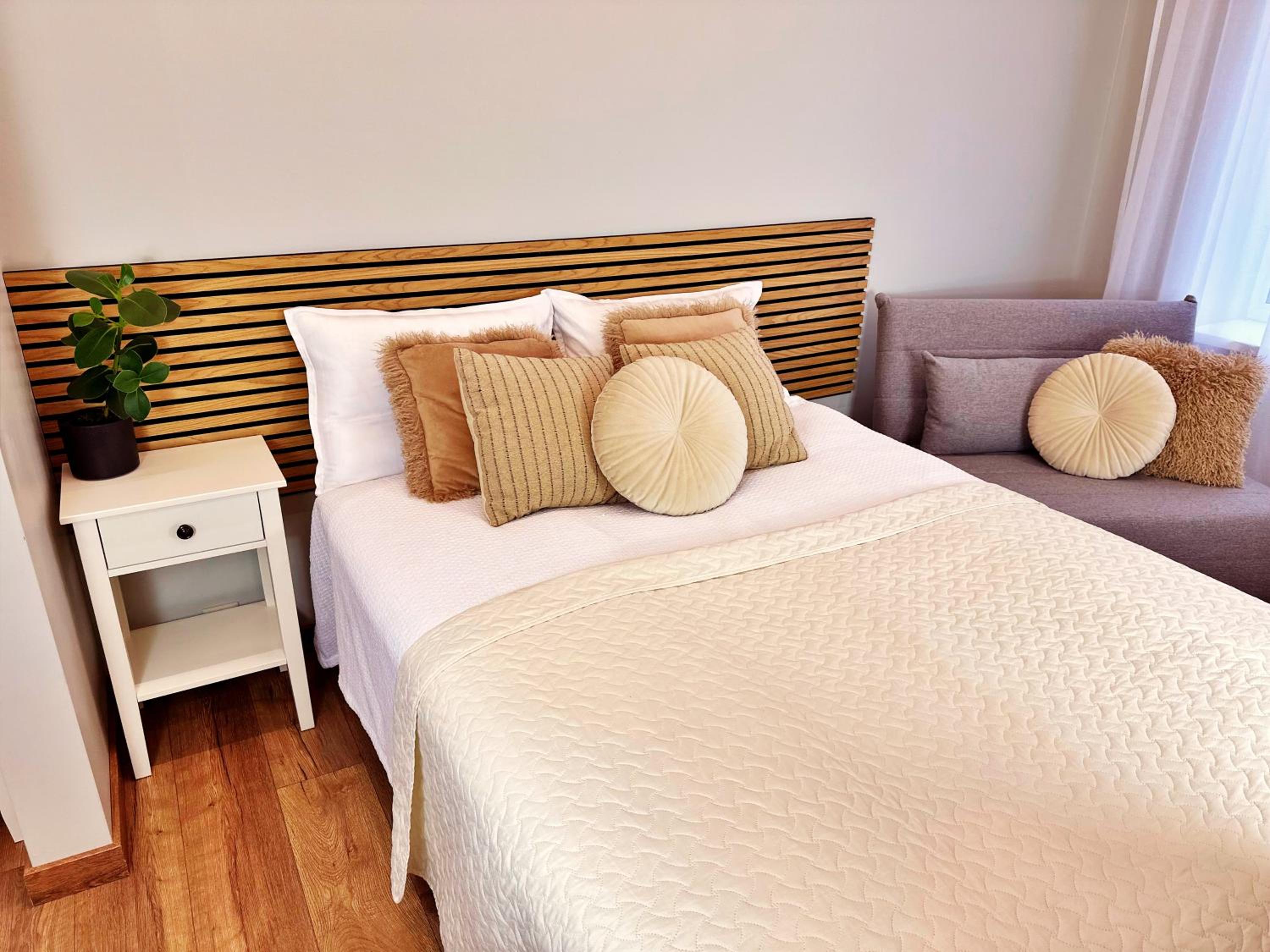 Studio Apartment with One Double Bed