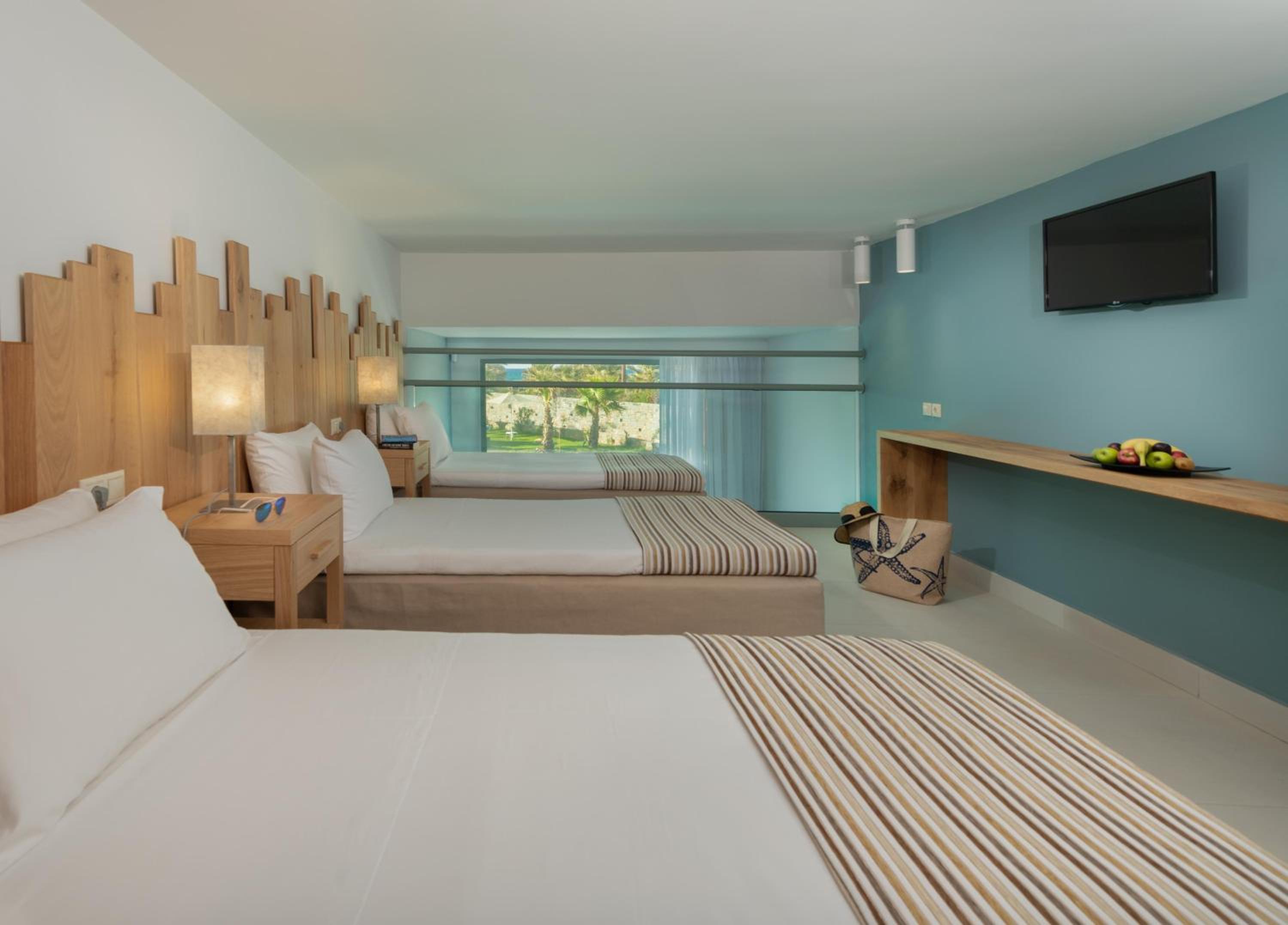 Family Maisonette Apartment 5 Bedded Individual Pool thumbnail 5