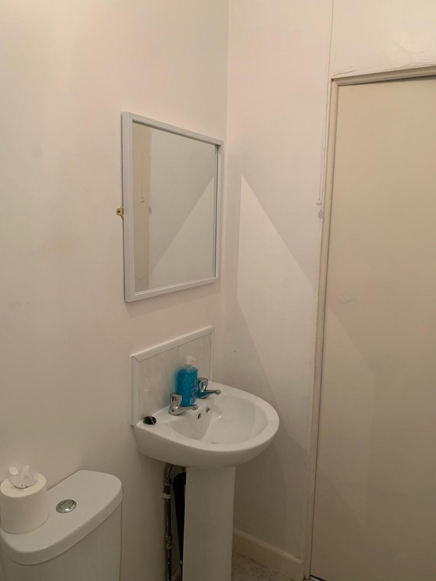 Standard Quadruple Room - Photo 5