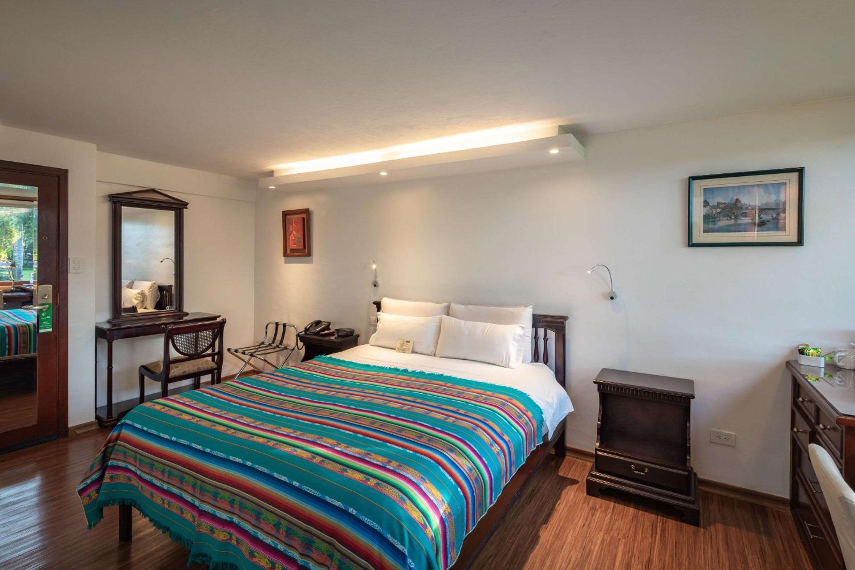 Standard Queen Room with Garden View  photo 1