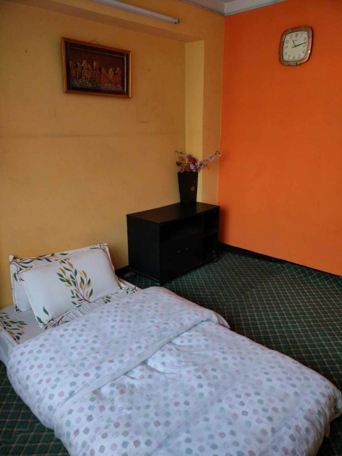 Single Room photo 3