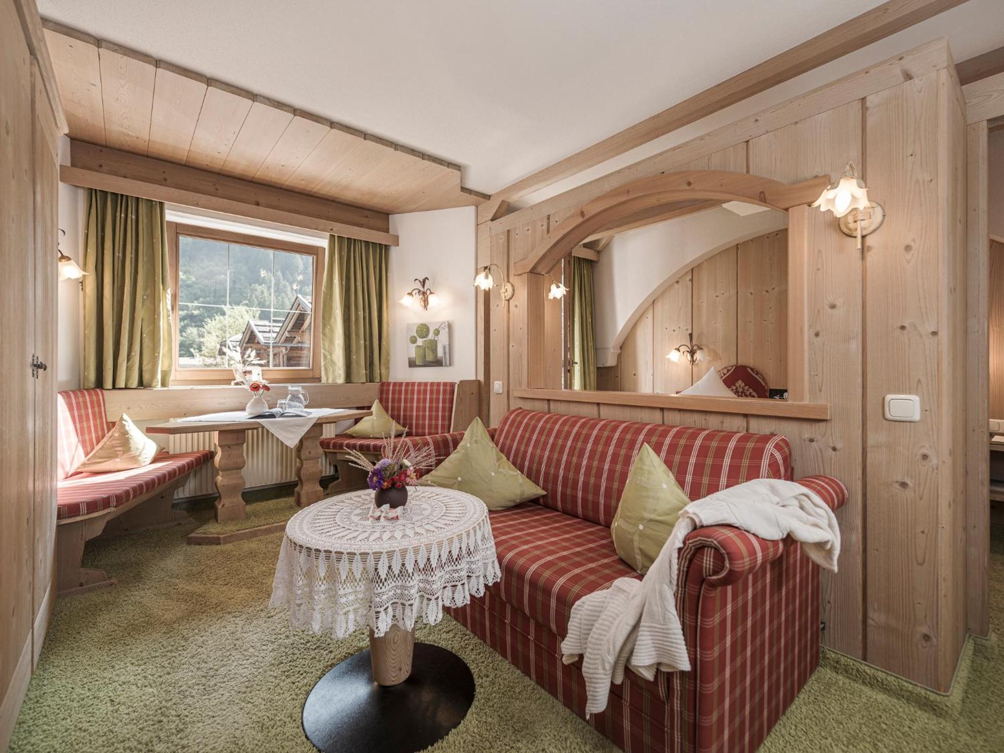 One-Bedroom Apartment with Balcony
