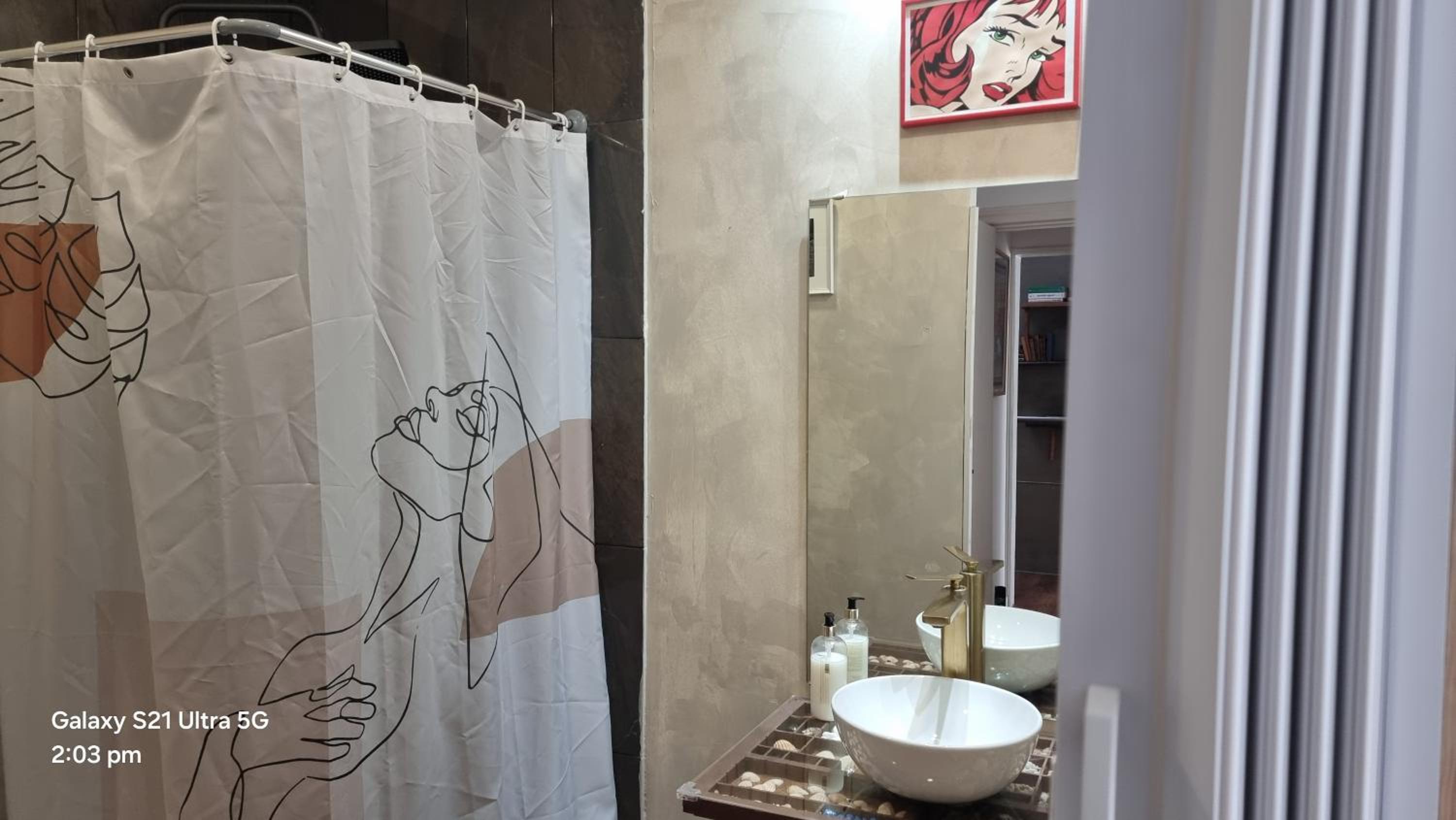 Double Room with Private Bathroom photo 2