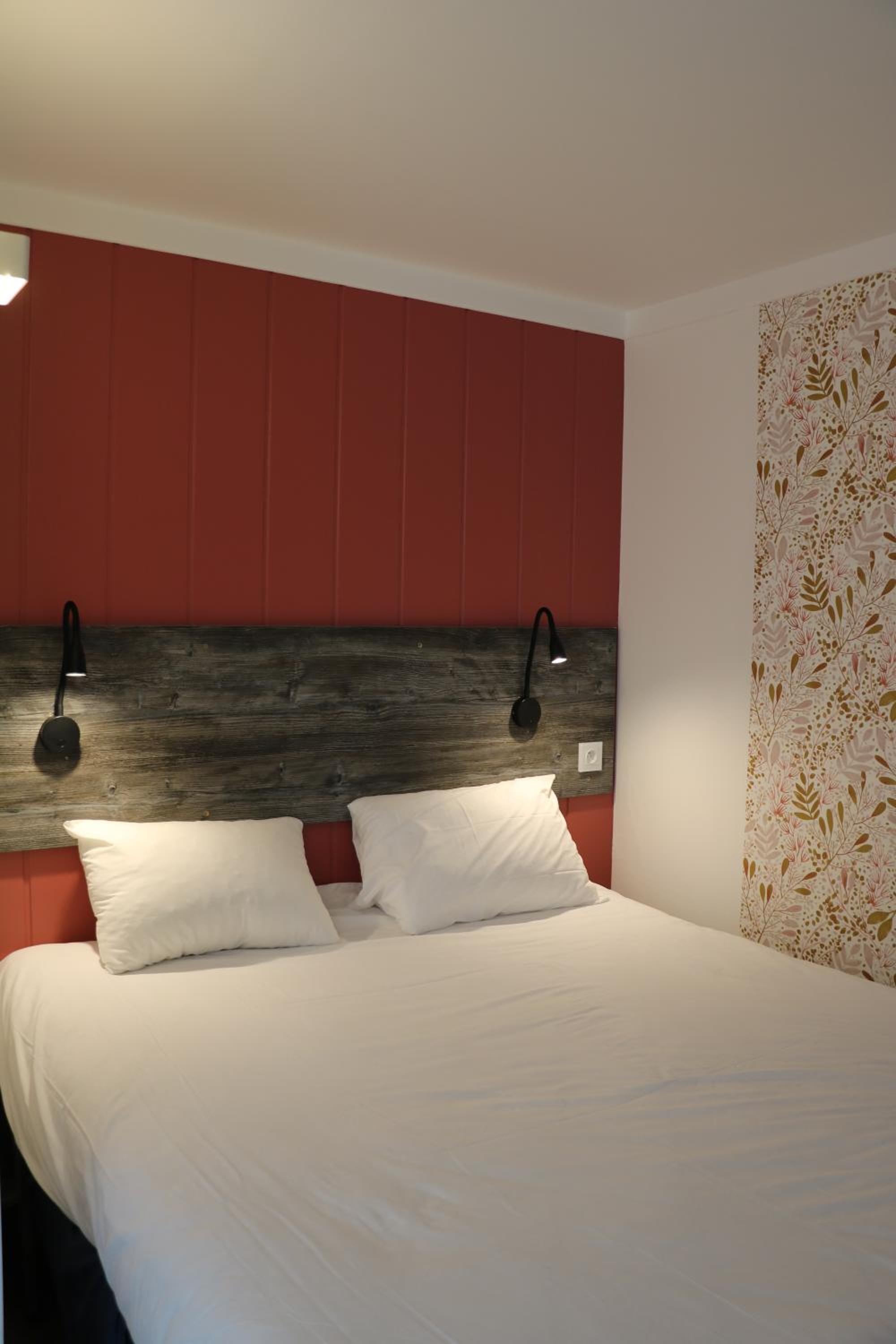 Double Room - Photo 10