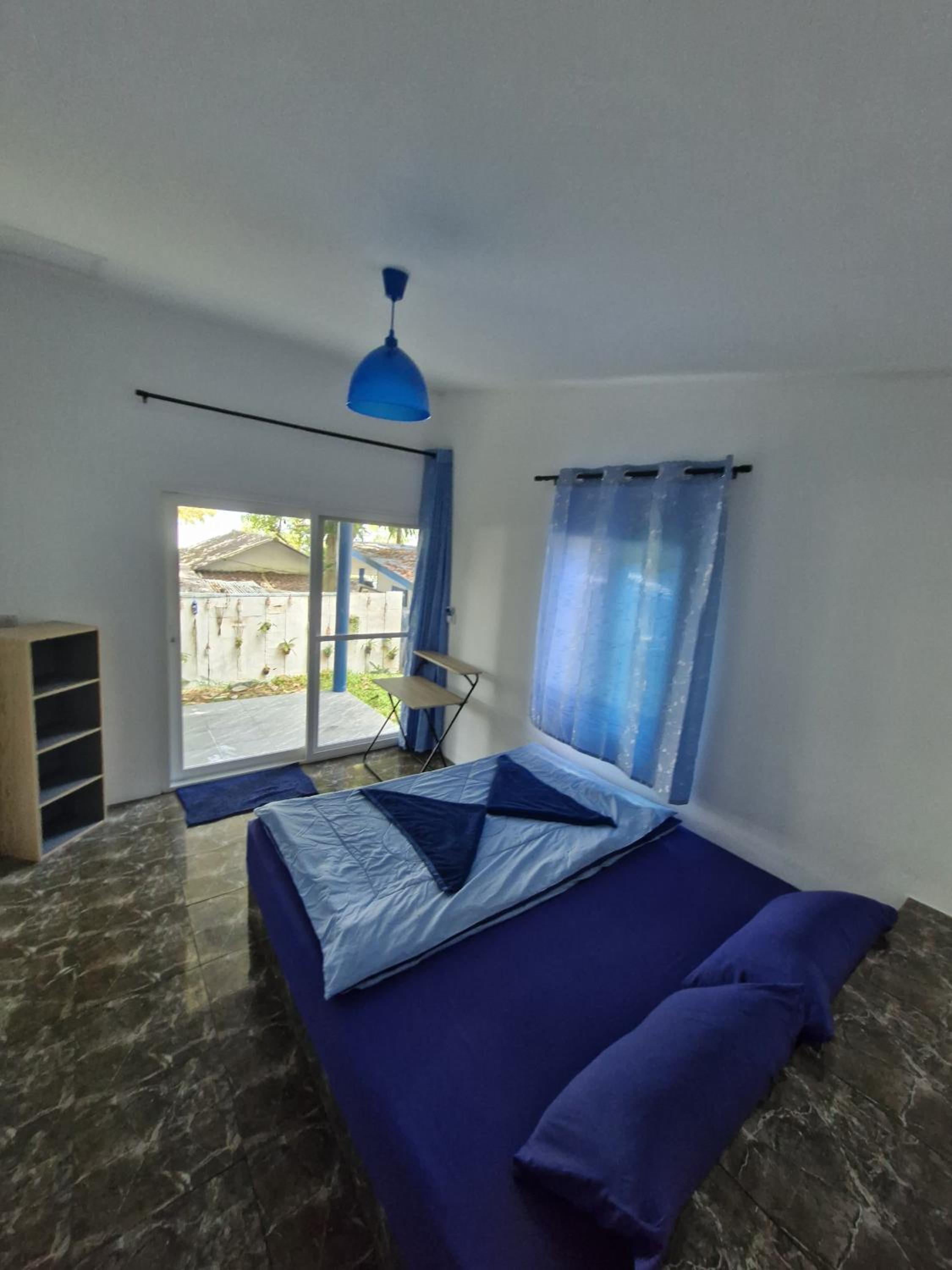 One-Bedroom House - Photo 8