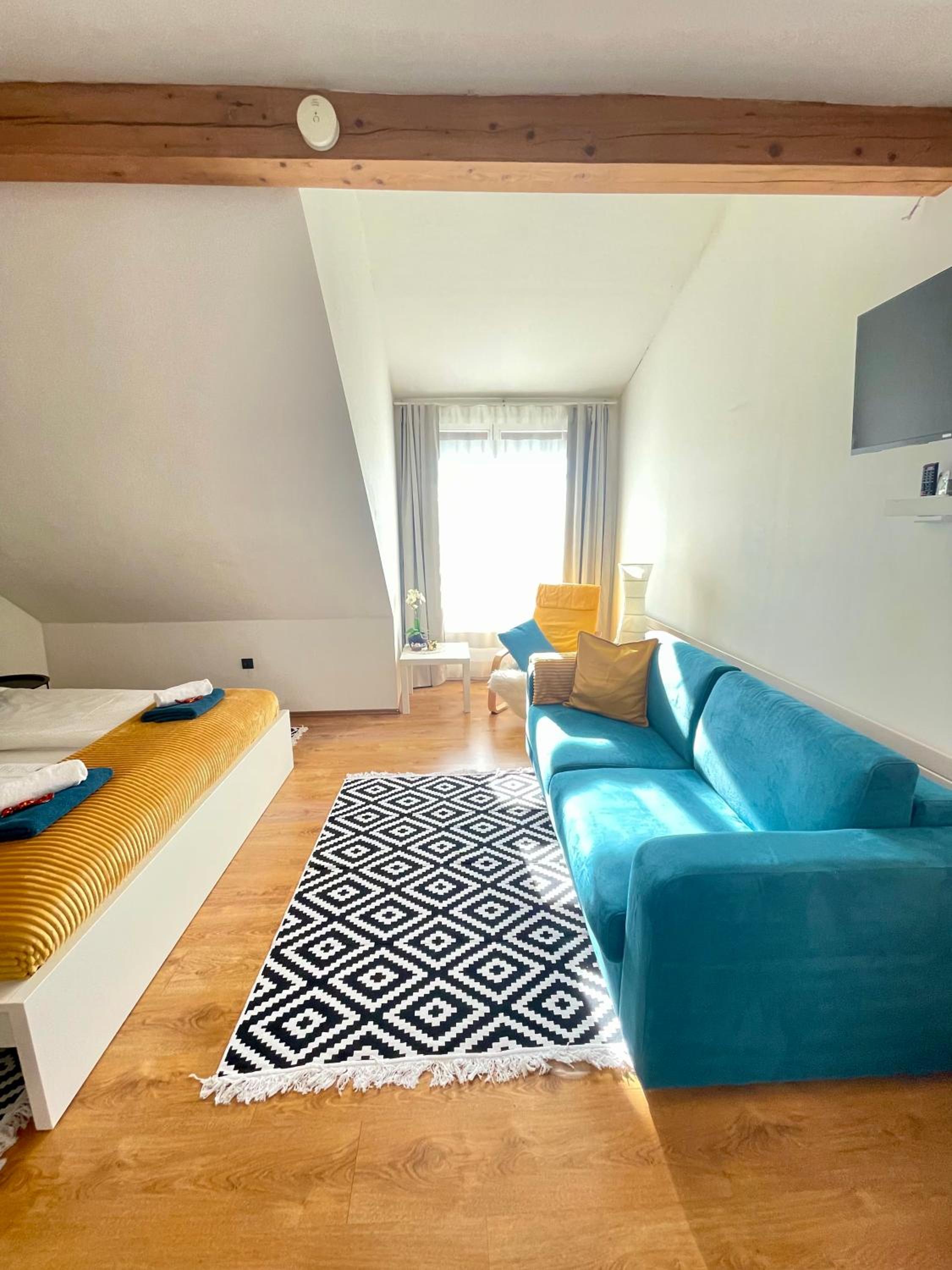 One-Bedroom Apartment photo 2