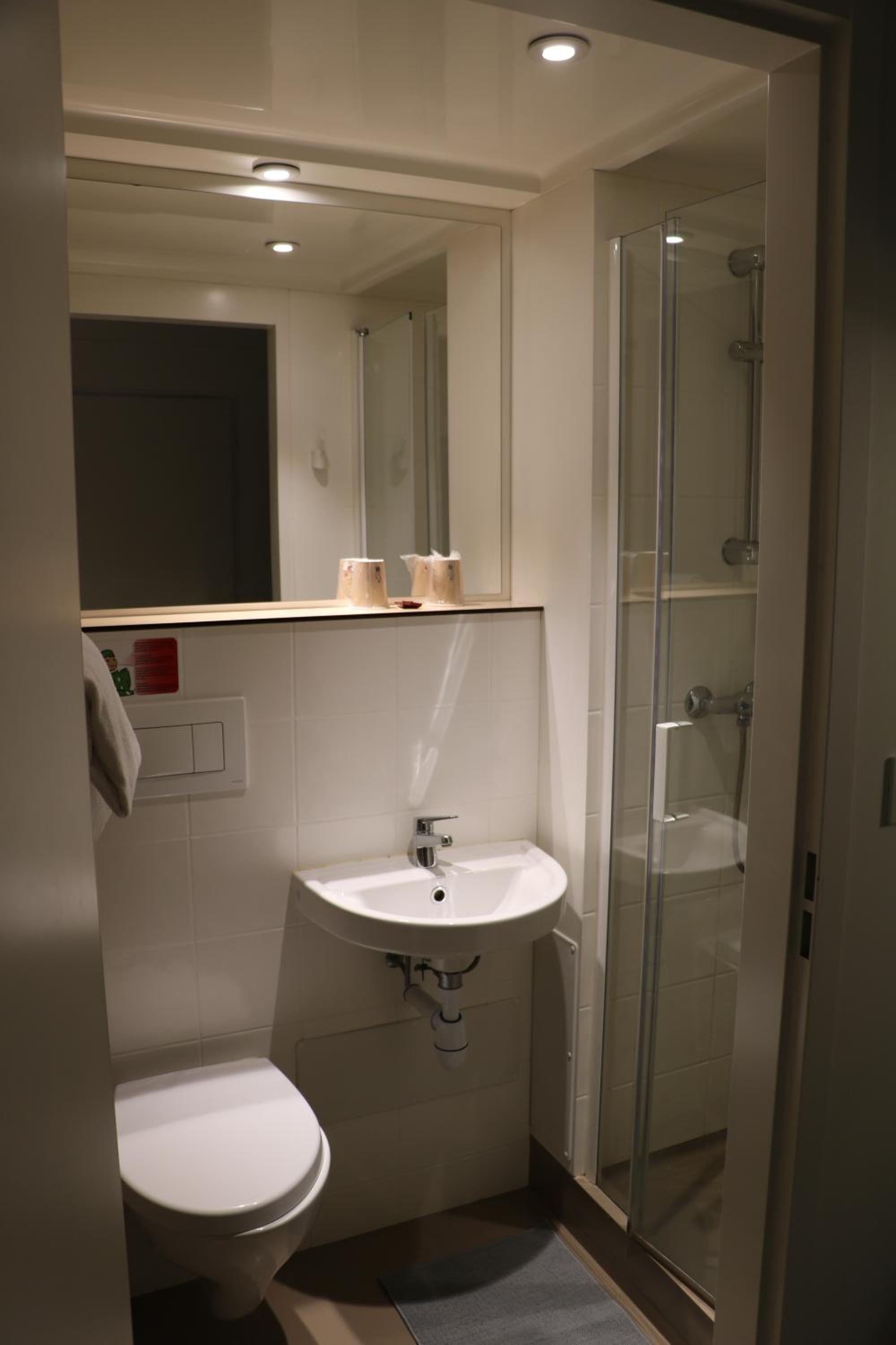 Double Room - Photo 14