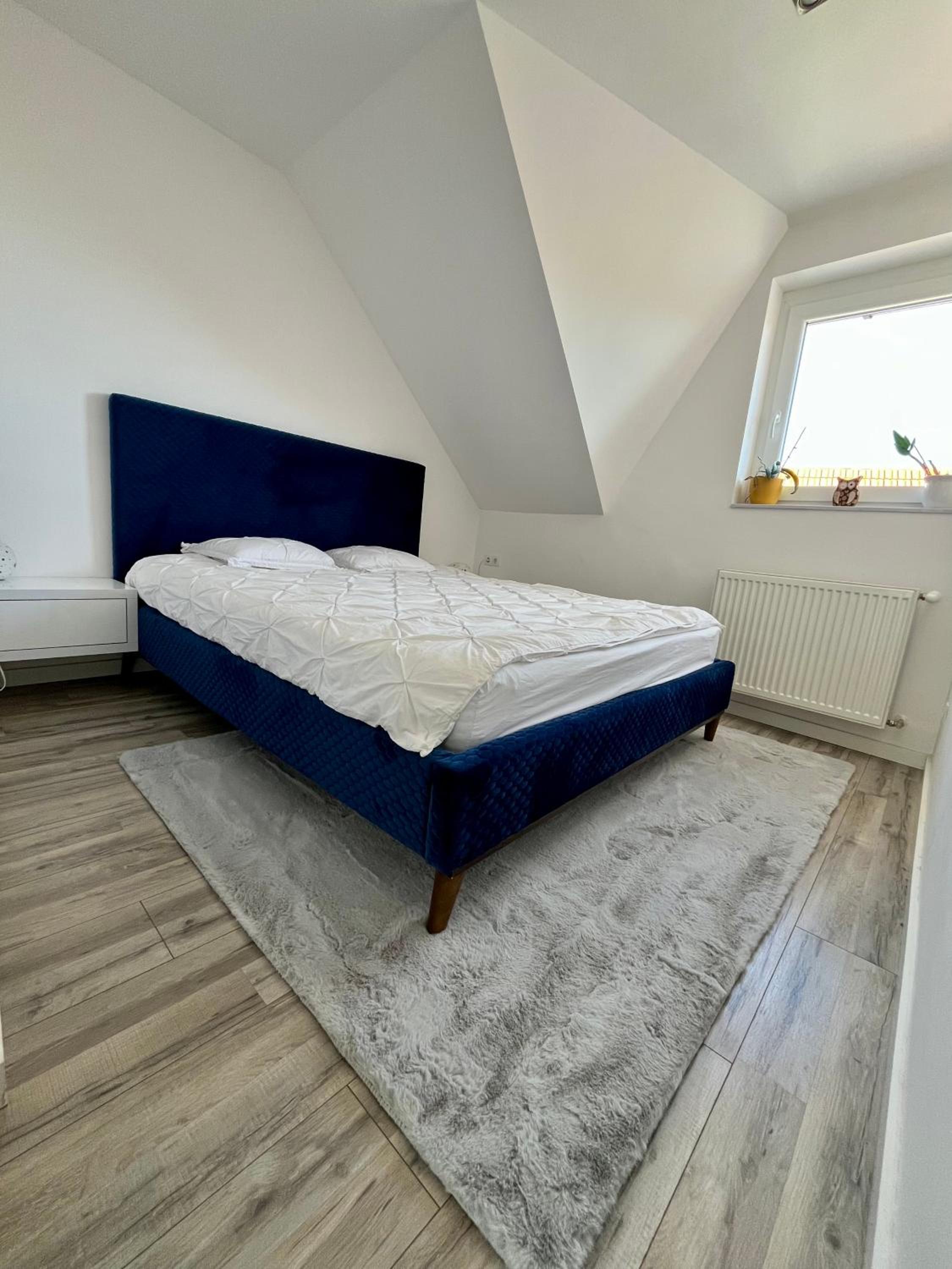 Two-Bedroom Apartment - Photo 6