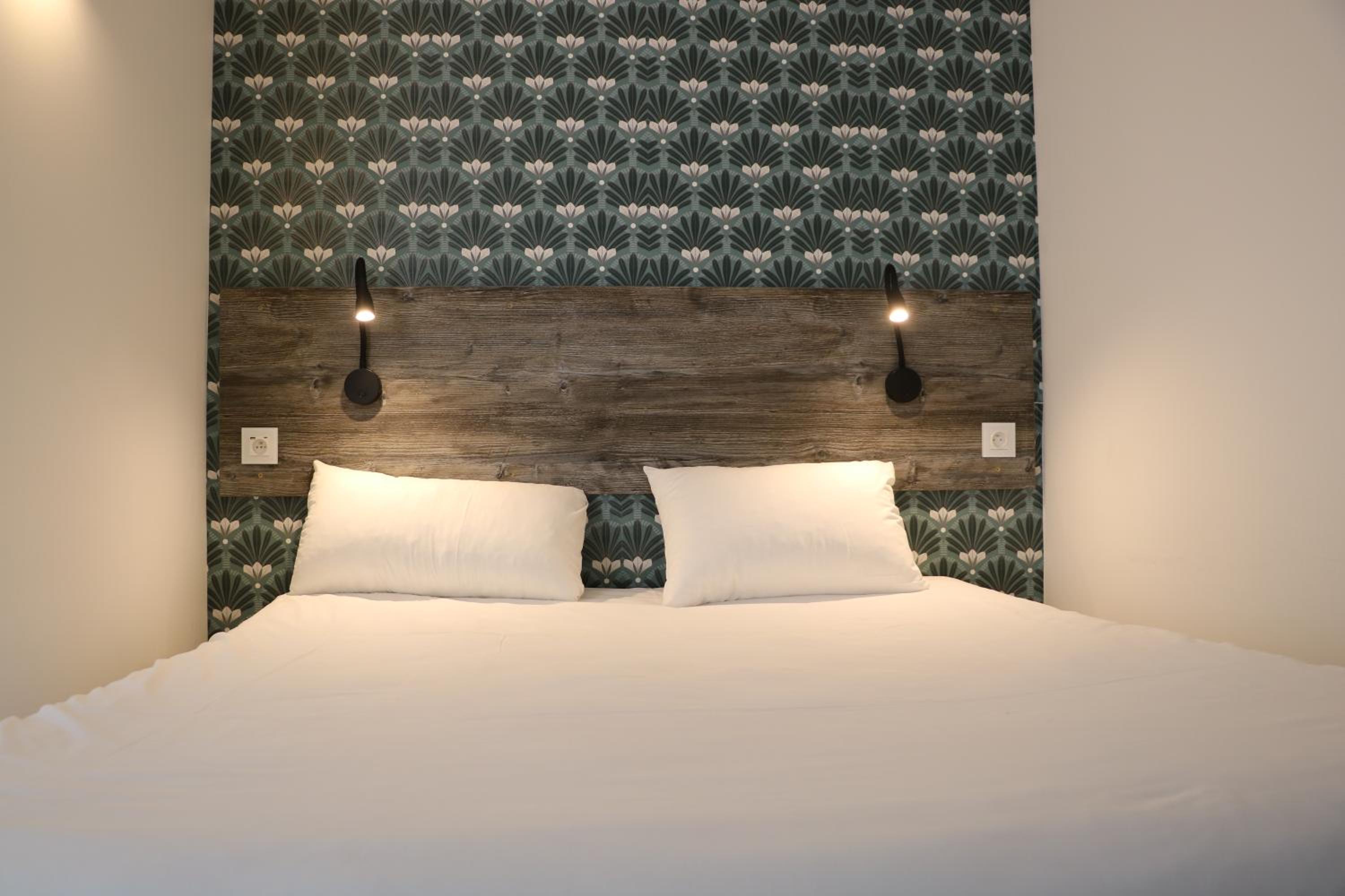 Double Room - Photo 17