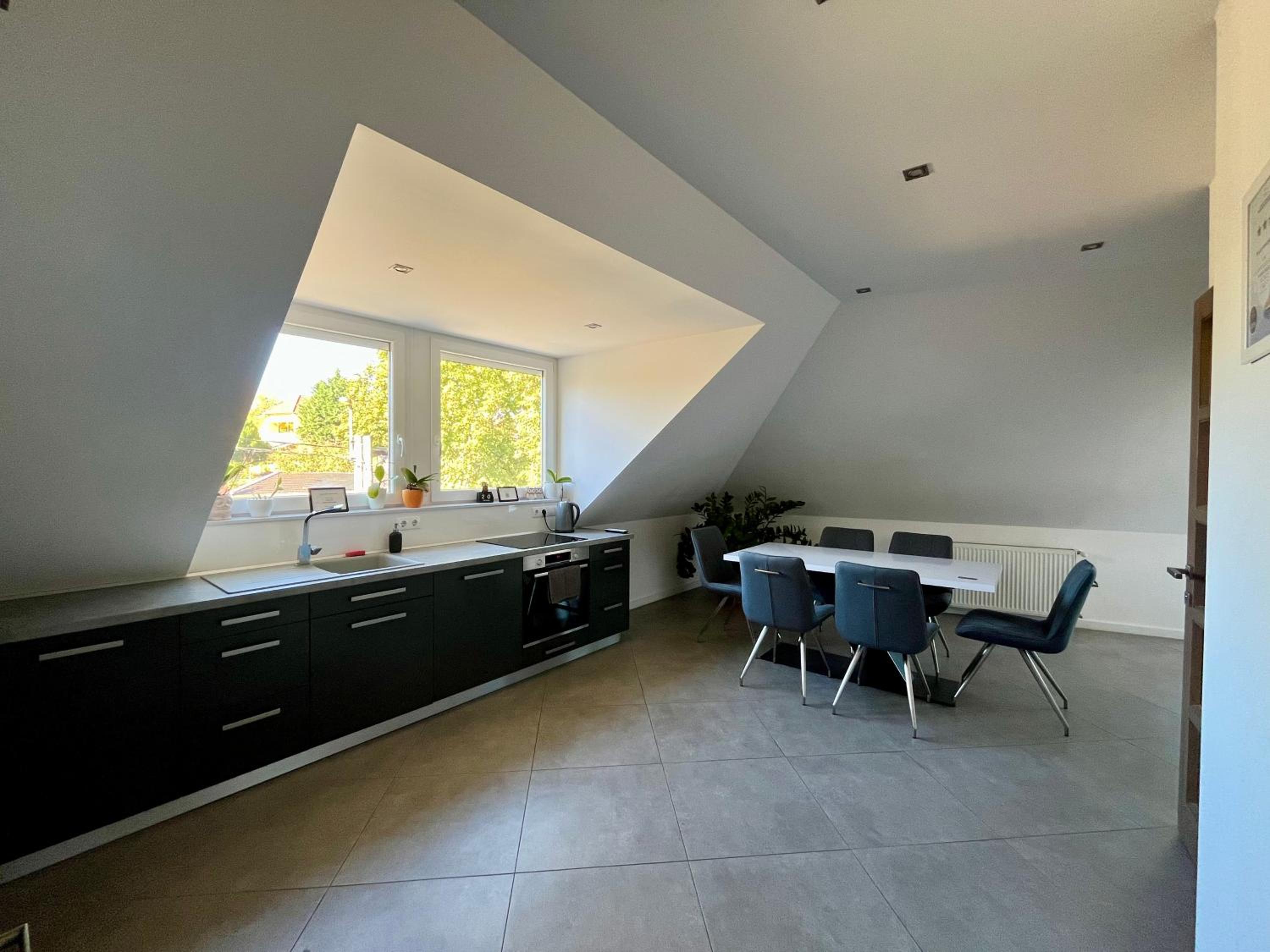 Two-Bedroom Apartment - Photo 9