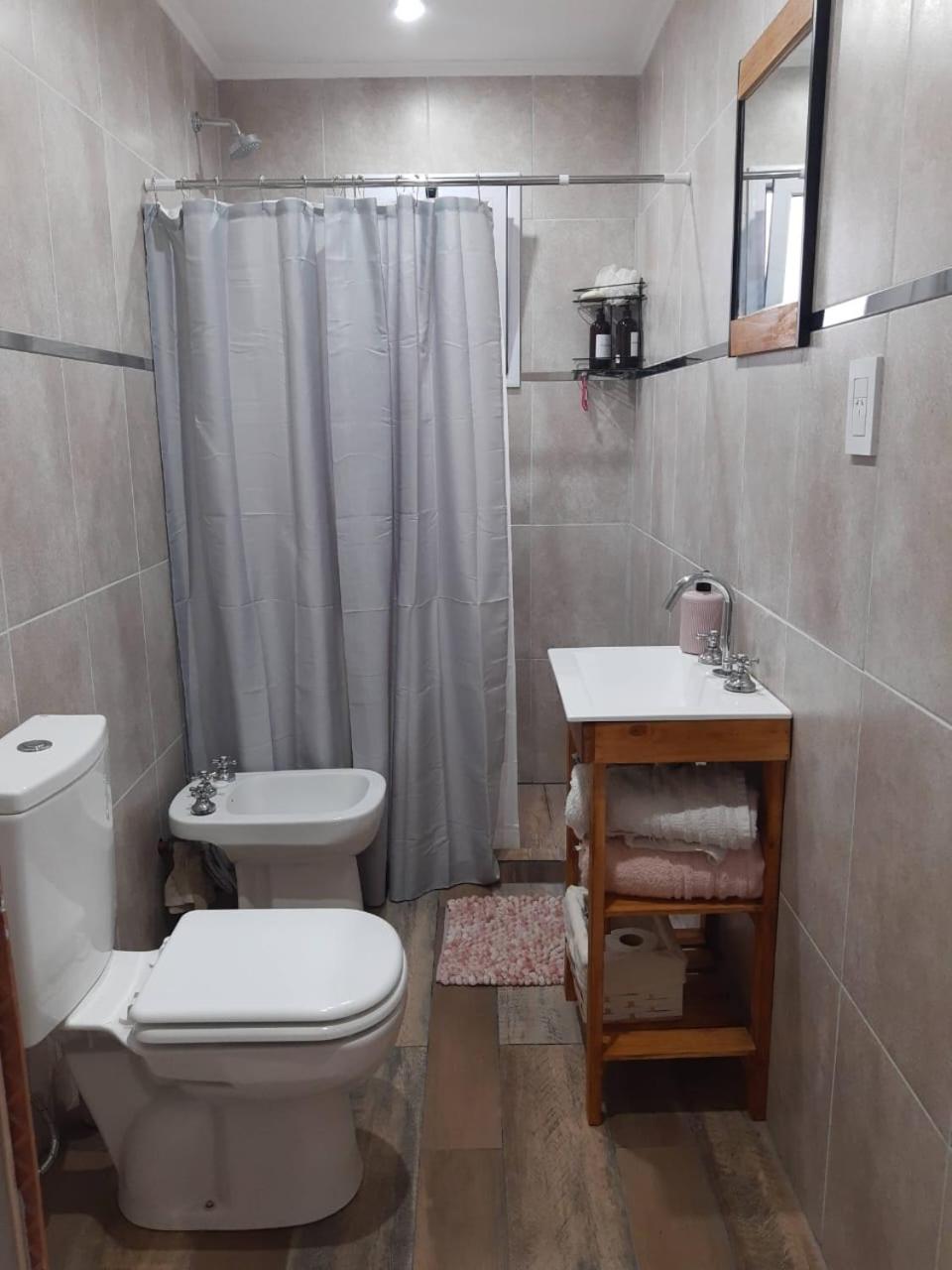 One-Bedroom Apartment photo 2