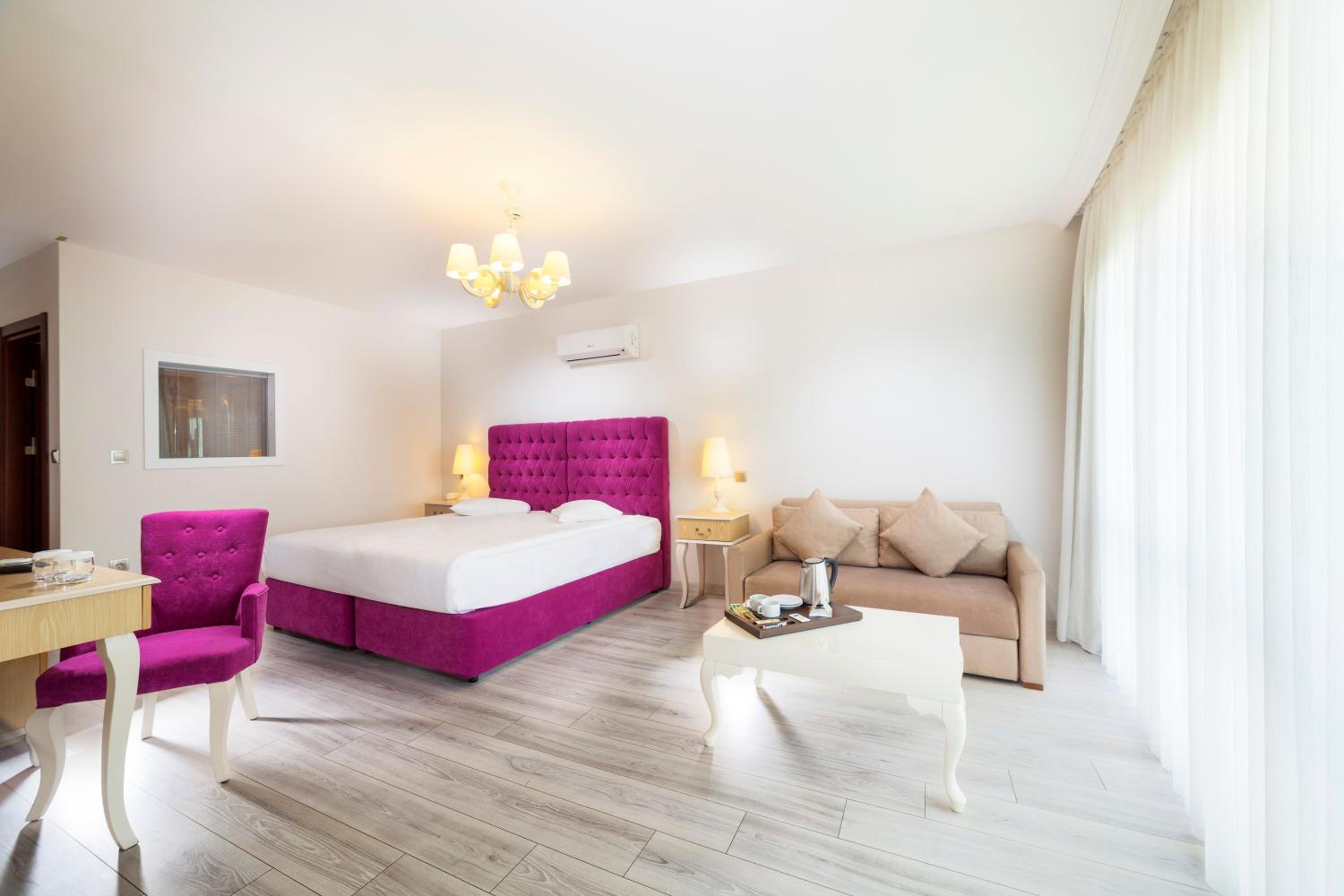 Deluxe Room with Lake View