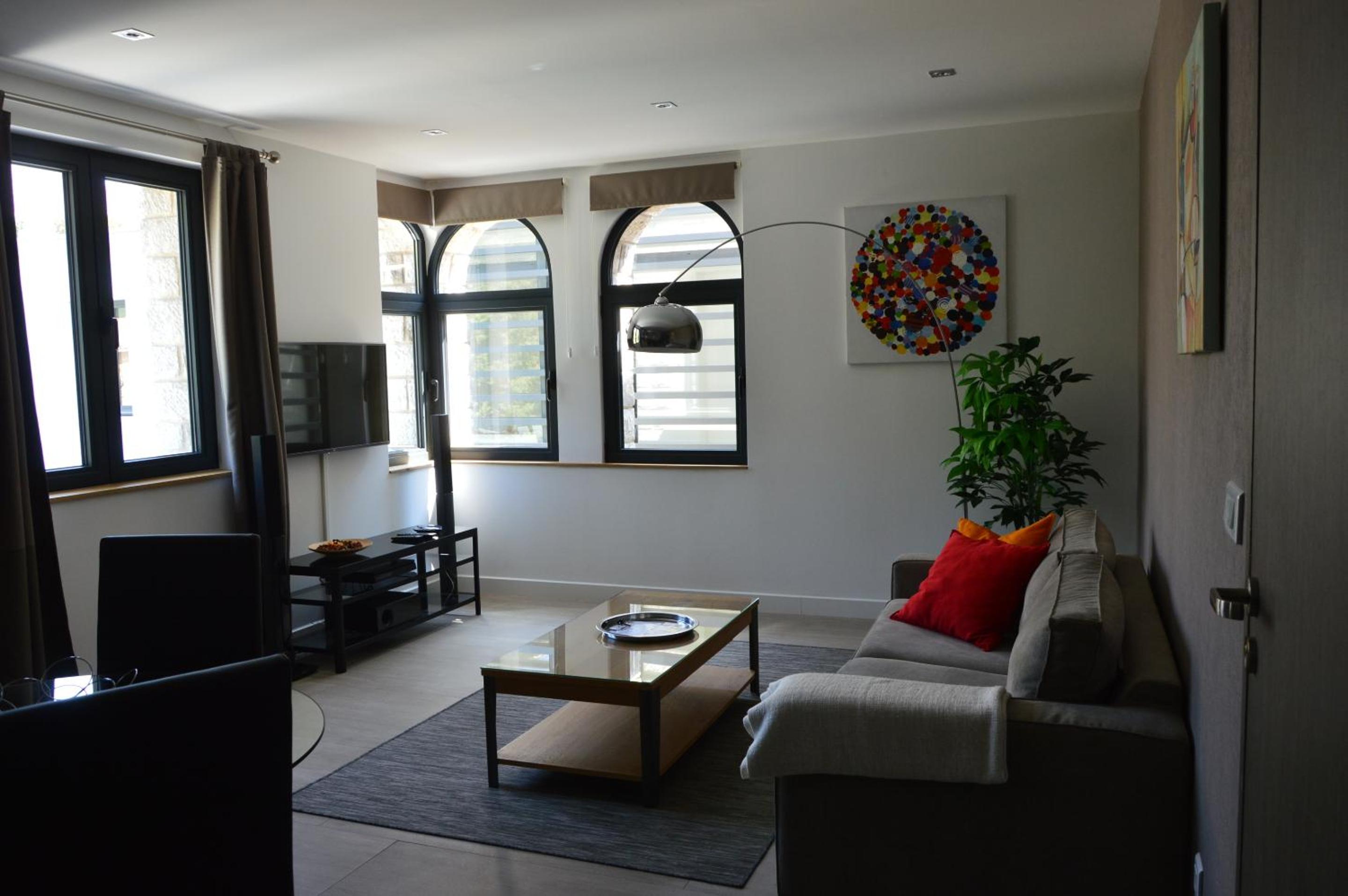 Suite Apartment