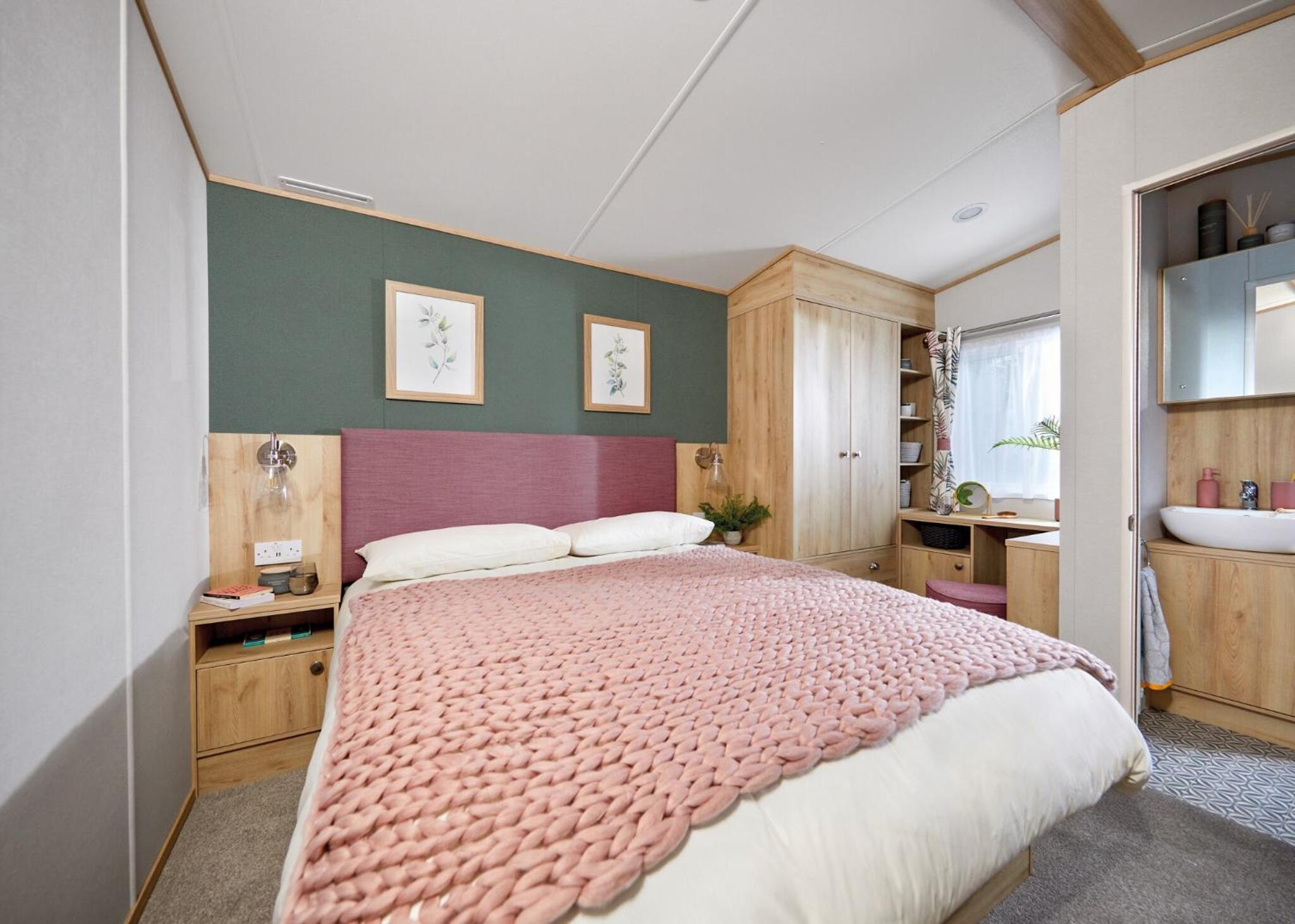 Mobile Home photo 2