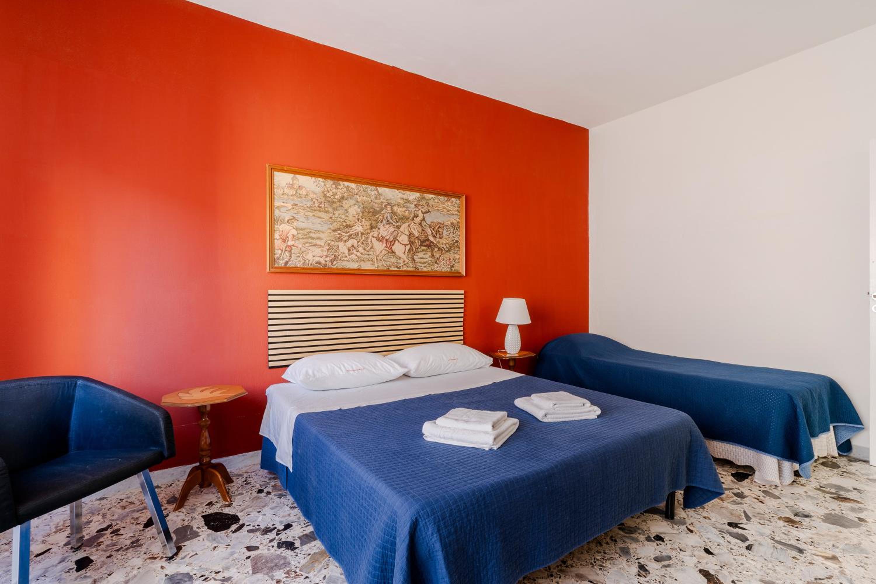 Triple Room with Private Bathroom photo 1