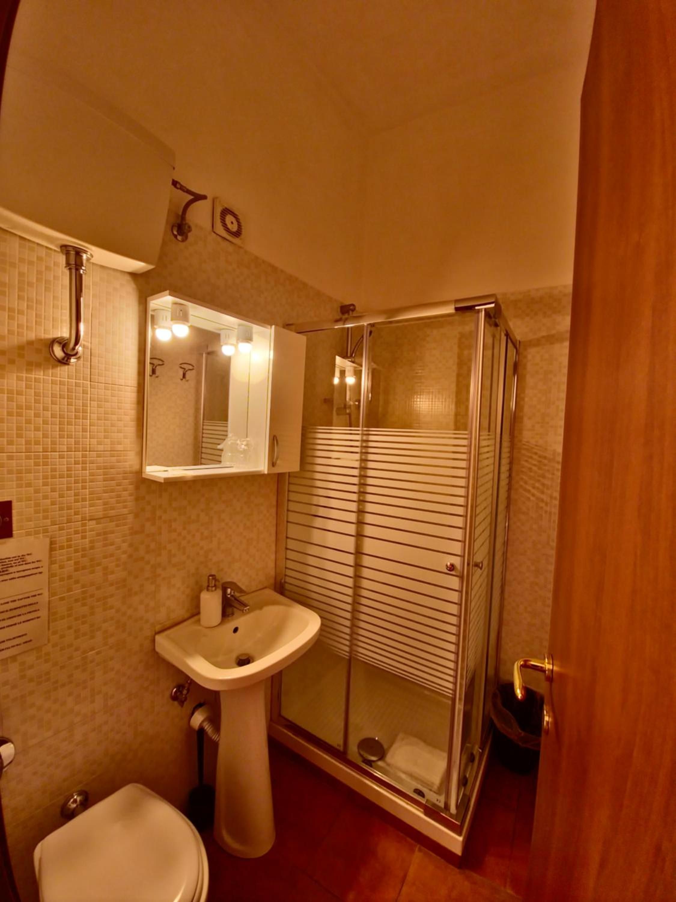 Small Double Room photo 2